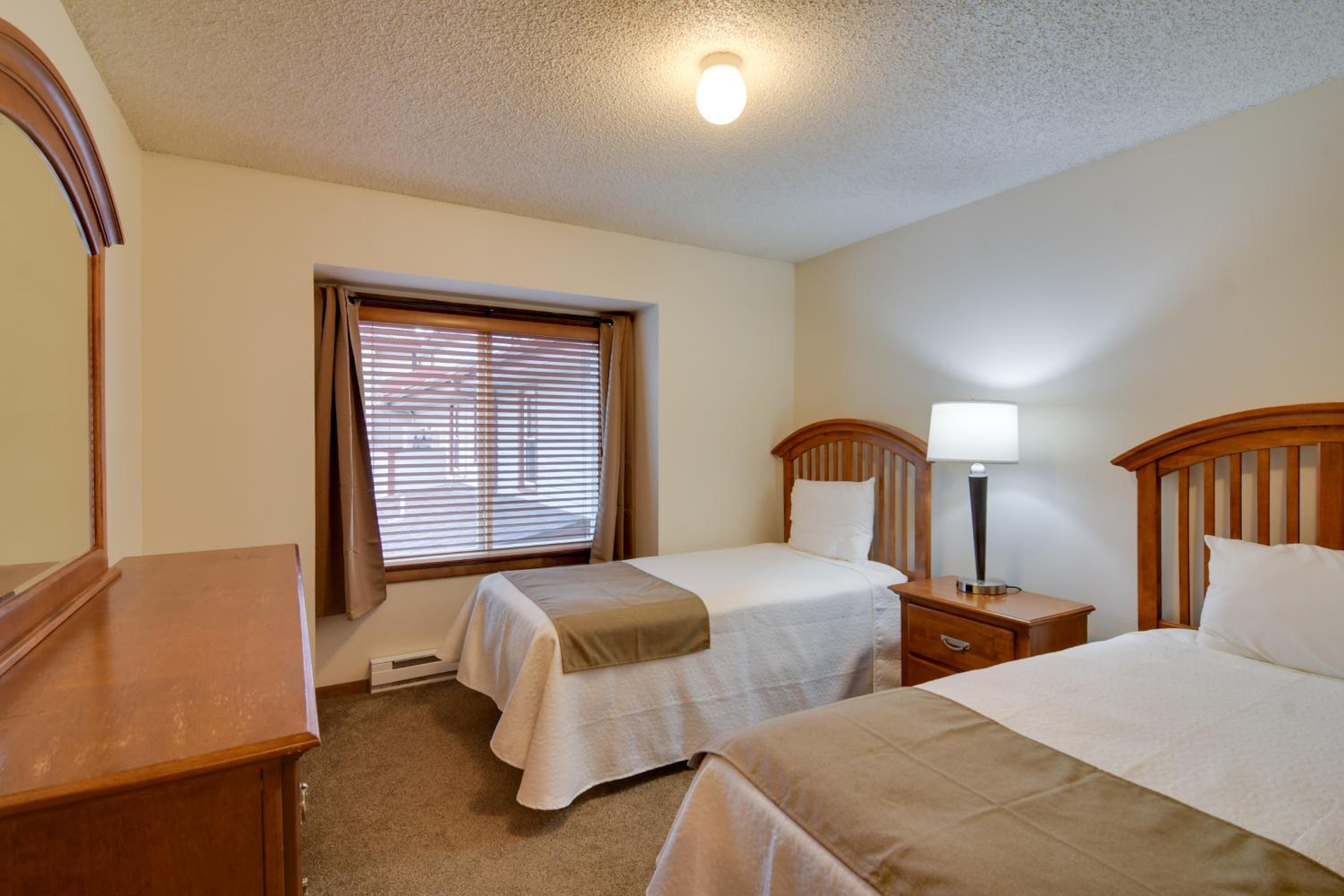 Ski, Soak and Chill! Pool-View Winter Park Condo