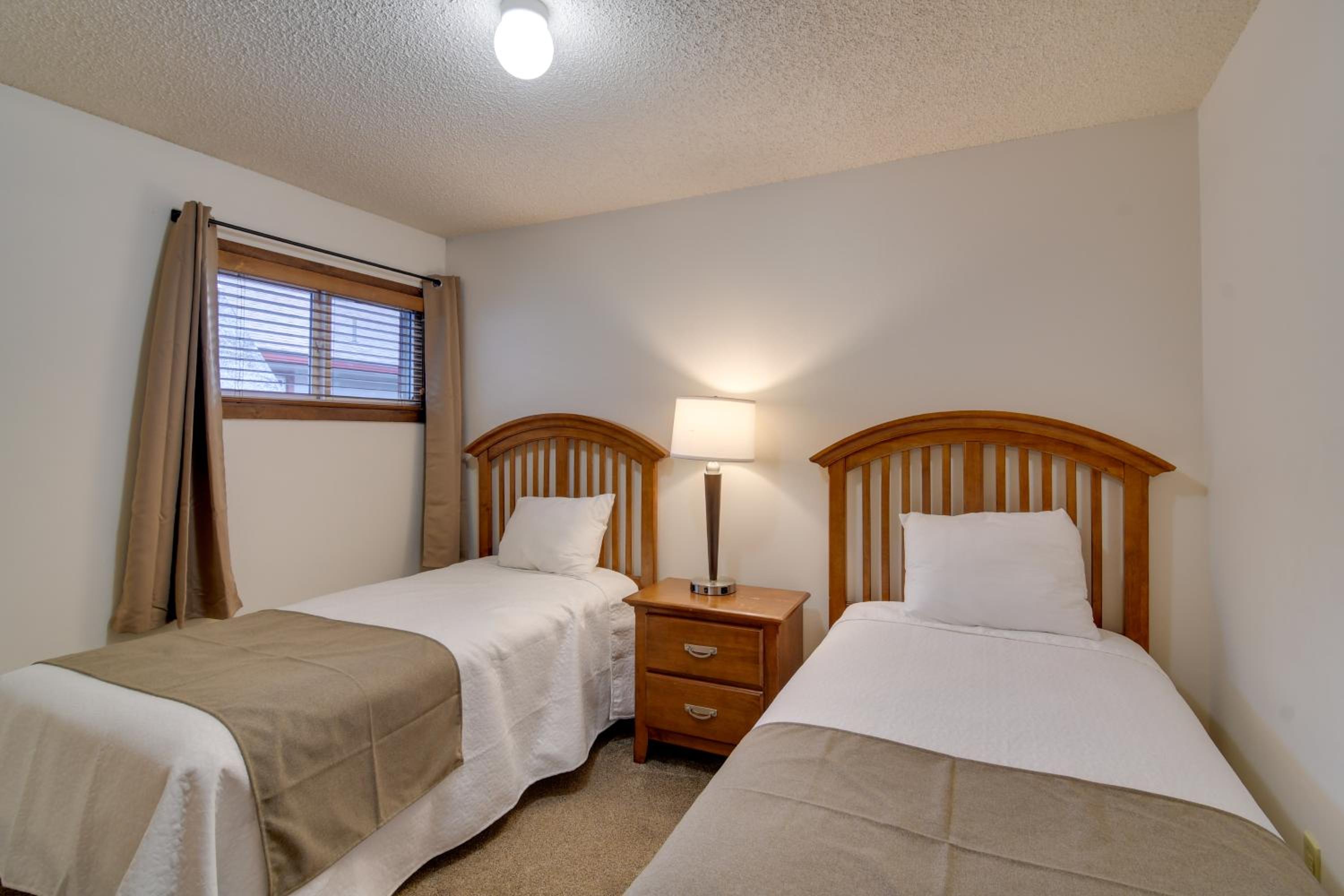 Ski, Soak and Chill! Pool-View Winter Park Condo
