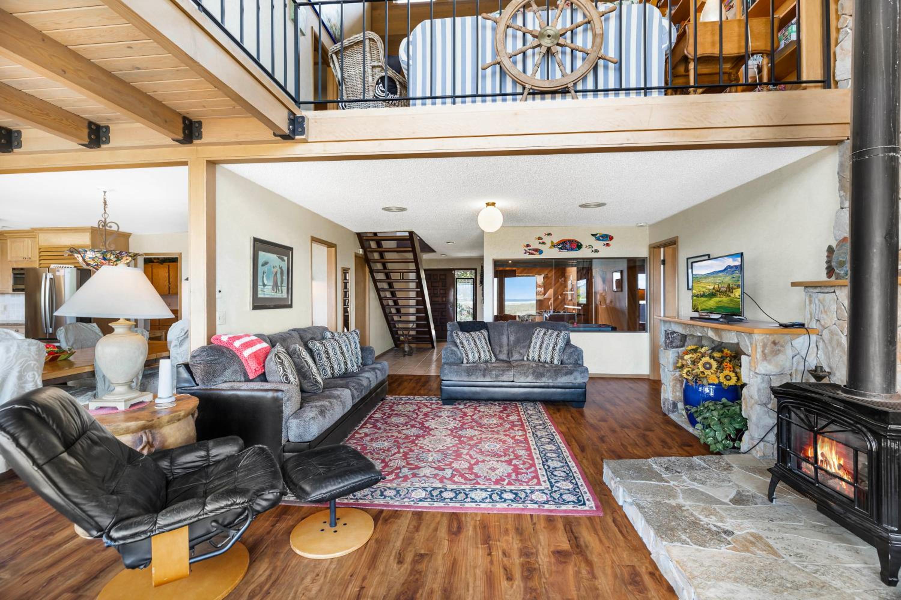 Fantastic Beach View! Oregon Escape with Game Room