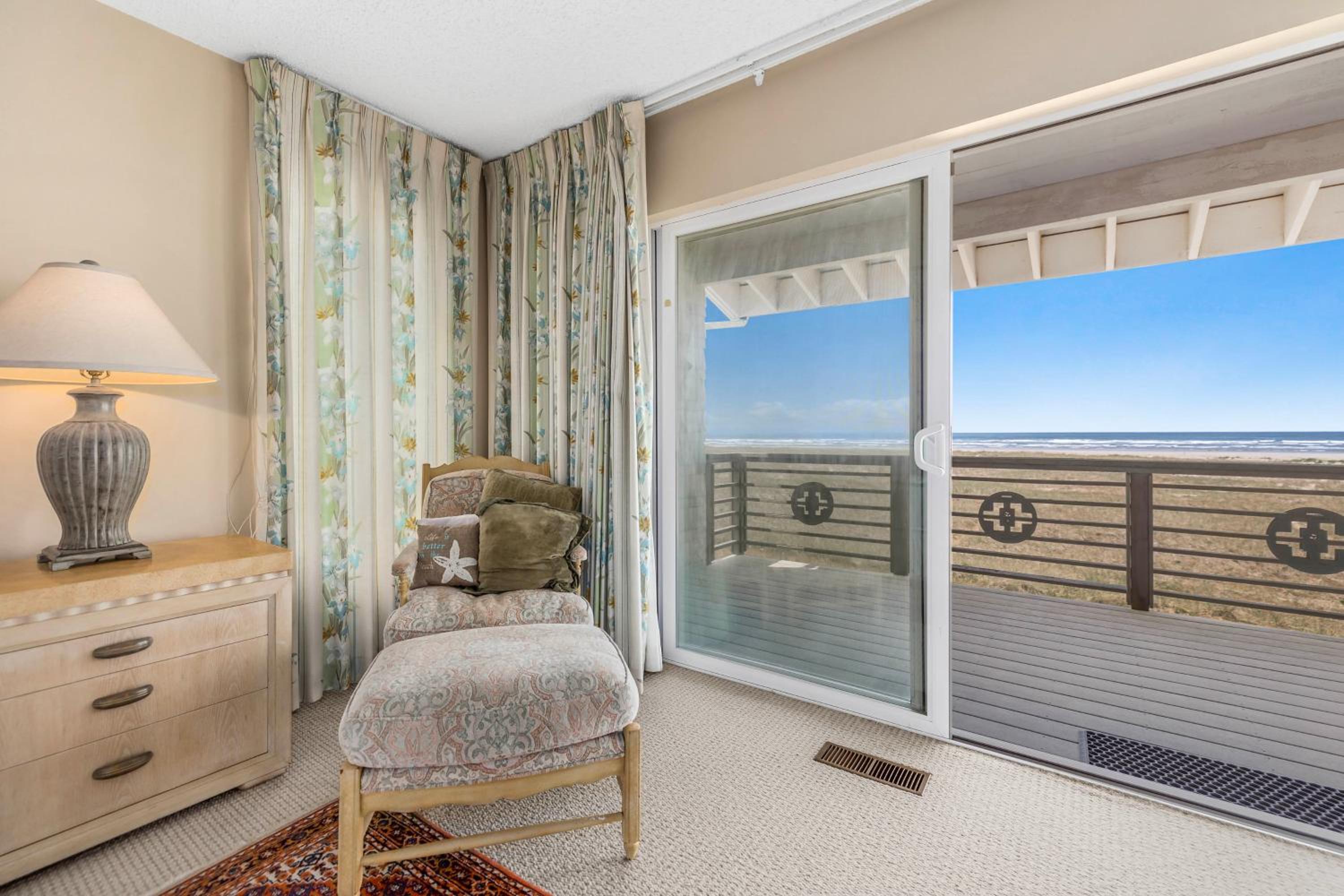 Fantastic Beach View! Oregon Escape with Game Room