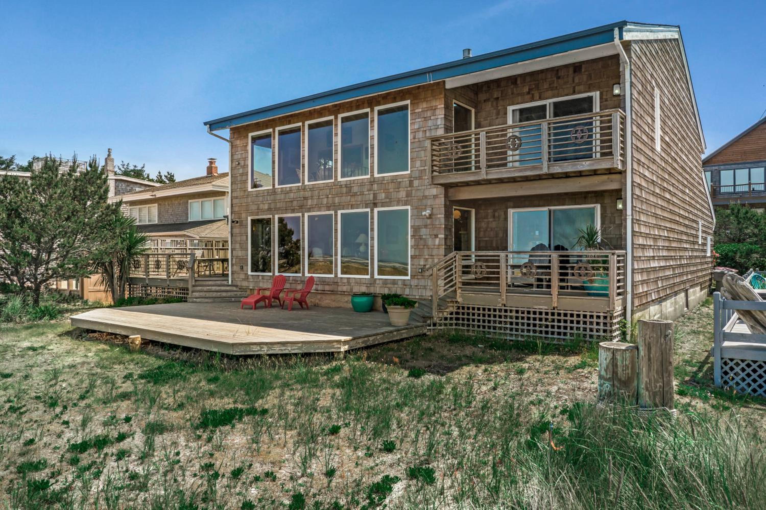 Fantastic Beach View! Oregon Escape with Game Room