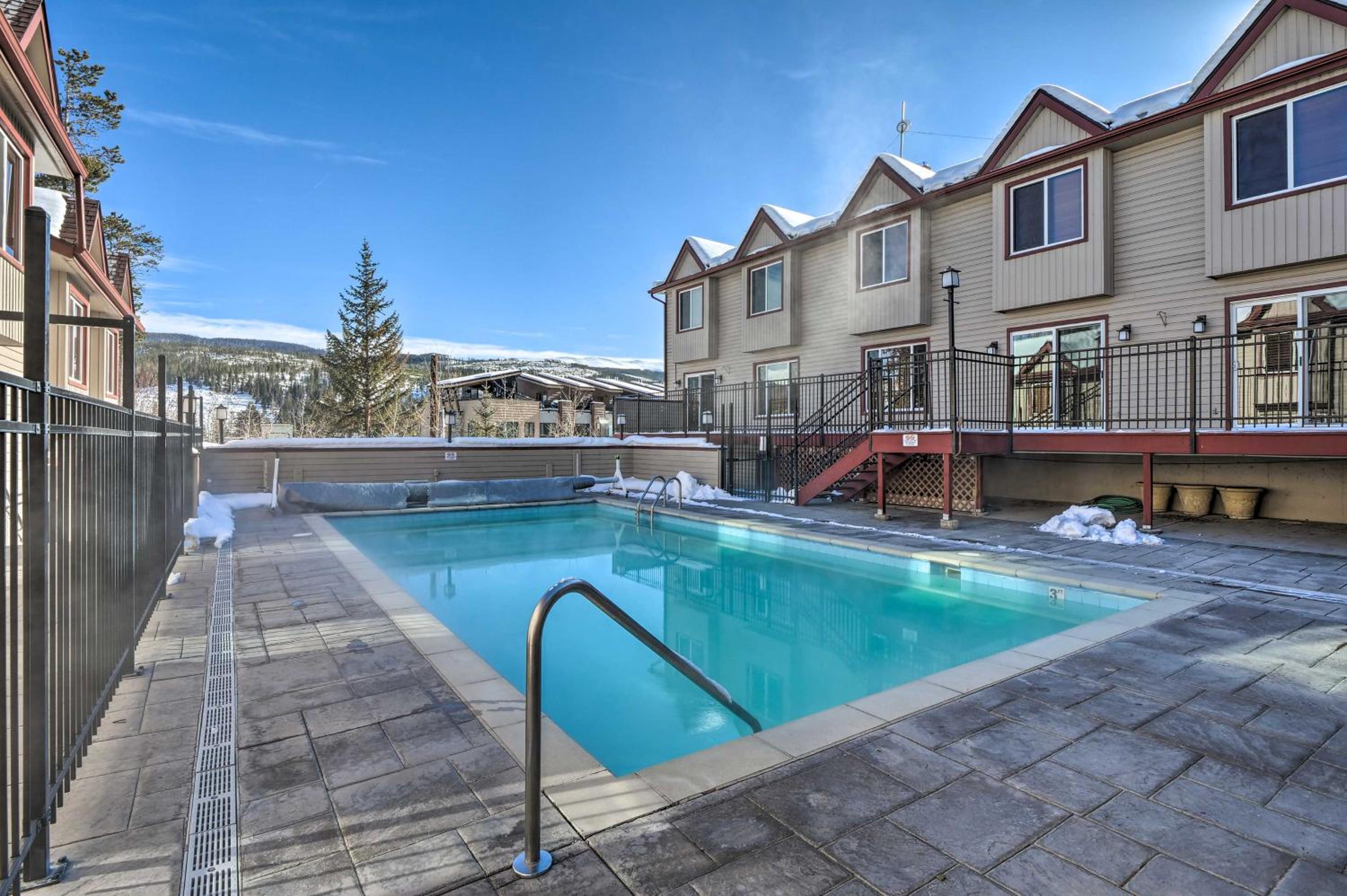 Ski and Hike! Easy Adventuring at Winter Park Condo