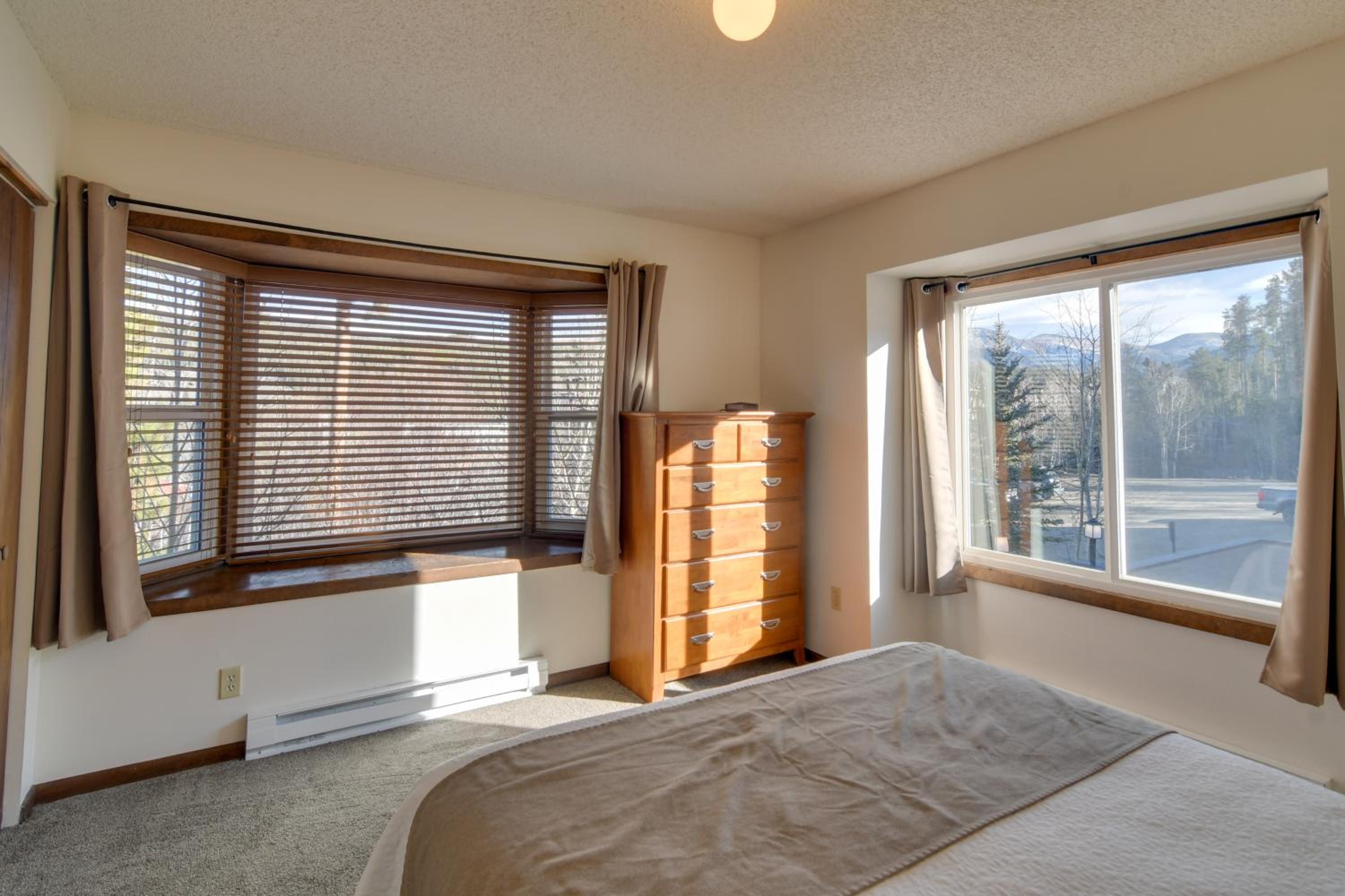 Ski and Hike! Easy Adventuring at Winter Park Condo