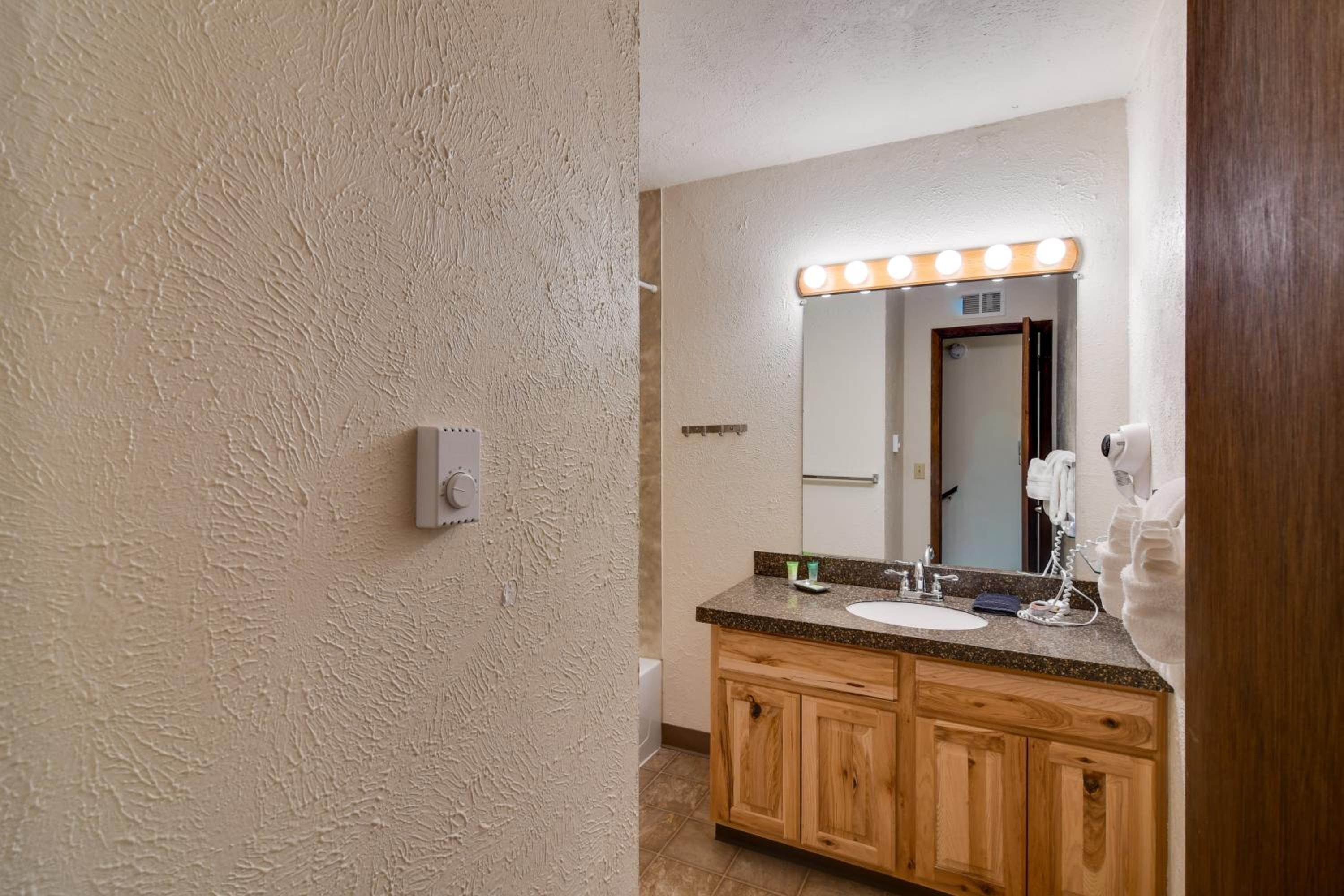 Ski and Hike! Easy Adventuring at Winter Park Condo