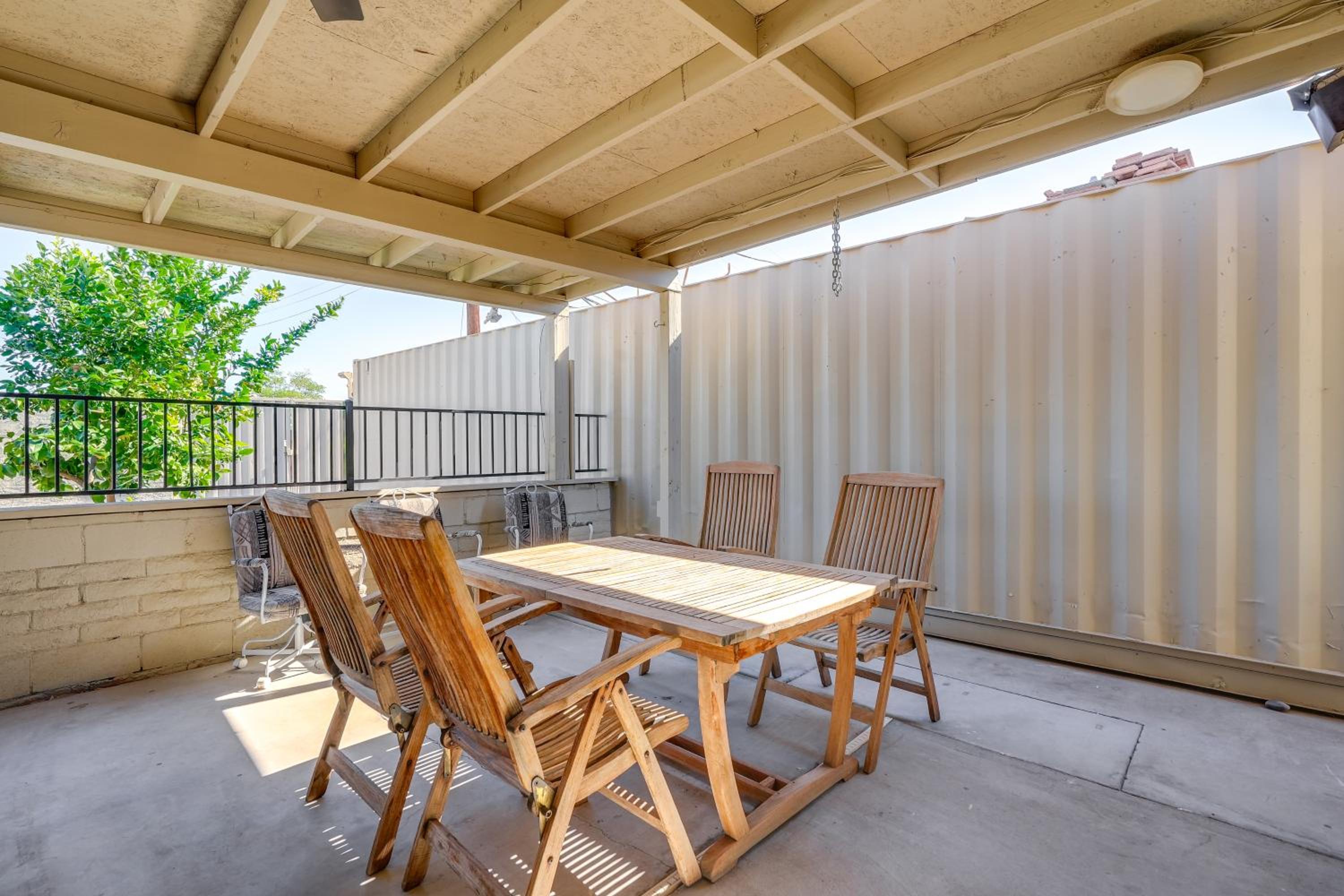 Private Pool and Patio! Home 8 Mi to Dtwn Phoenix