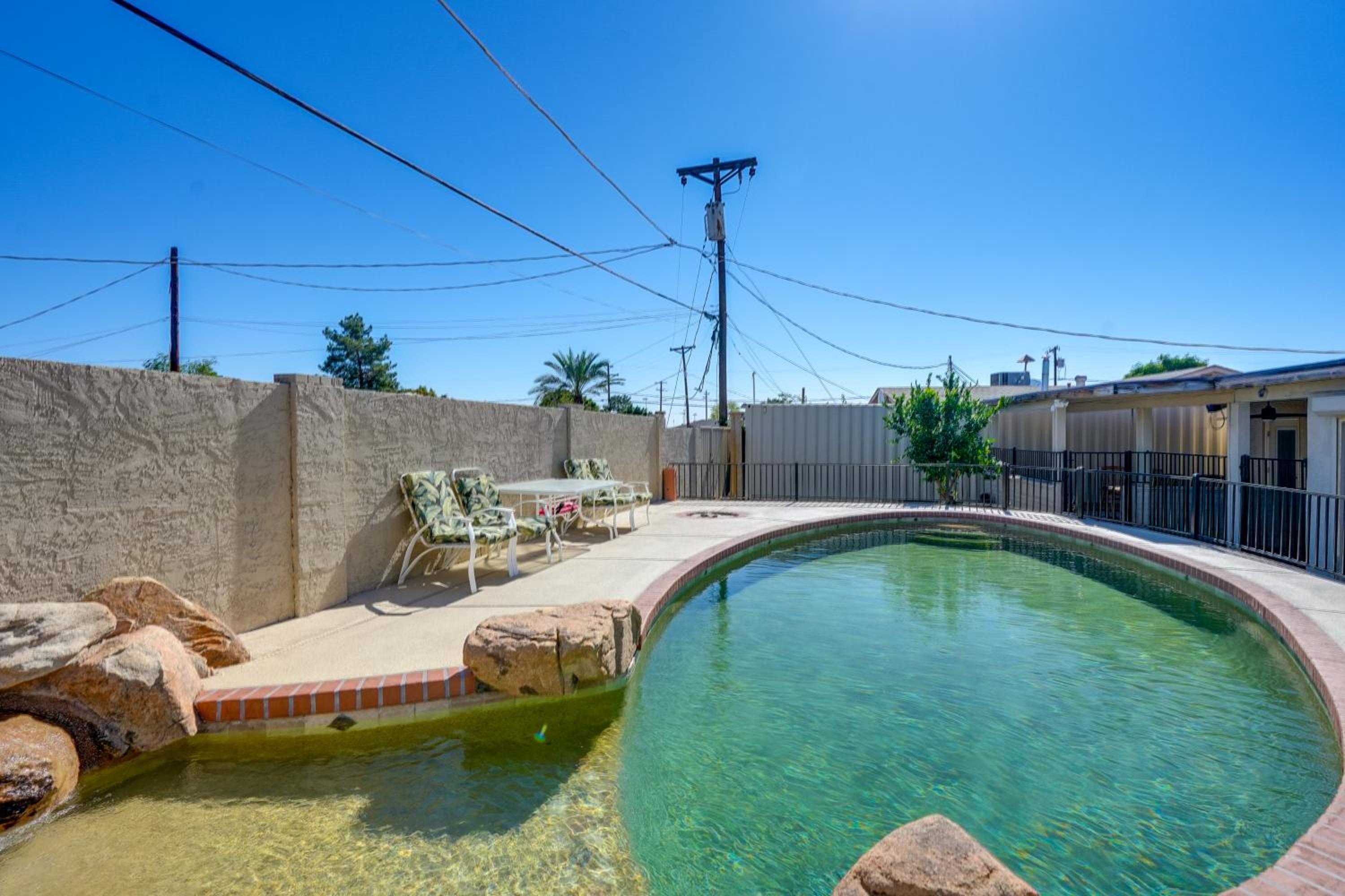 Private Pool and Patio! Home 8 Mi to Dtwn Phoenix