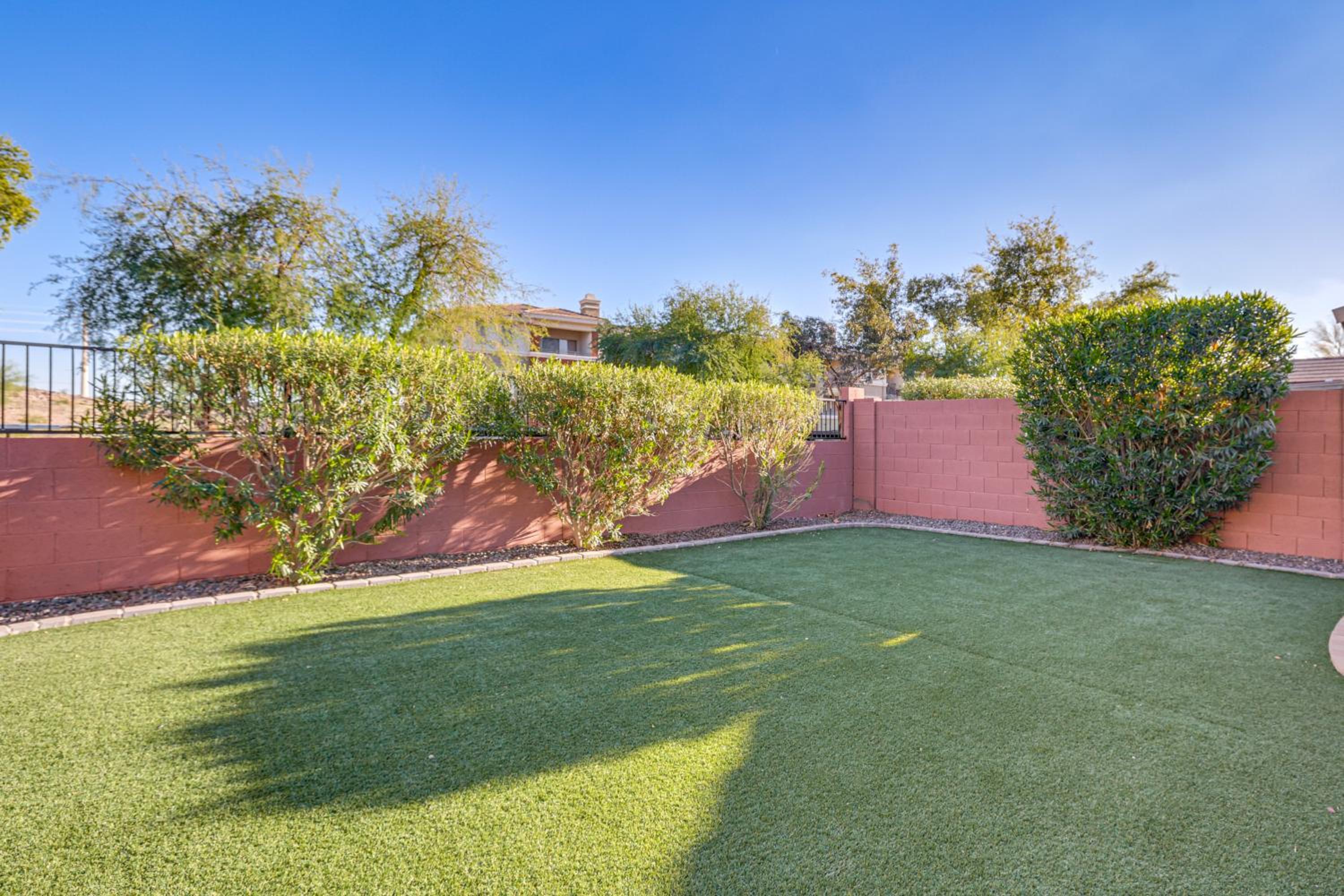 Less Than 1 Mi to Golf Charming Ahwatukee Foothills Villa