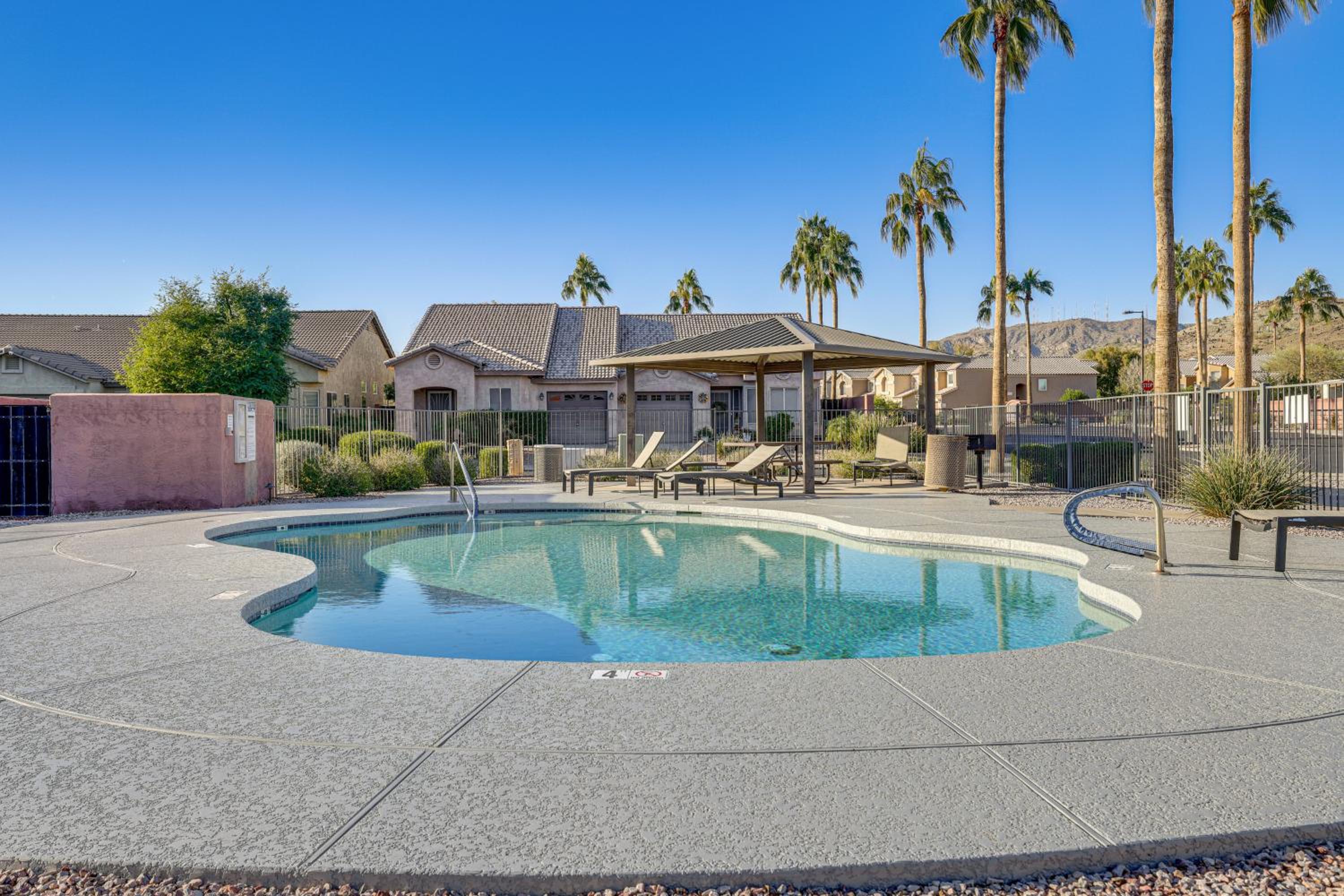 Less Than 1 Mi to Golf Charming Ahwatukee Foothills Villa