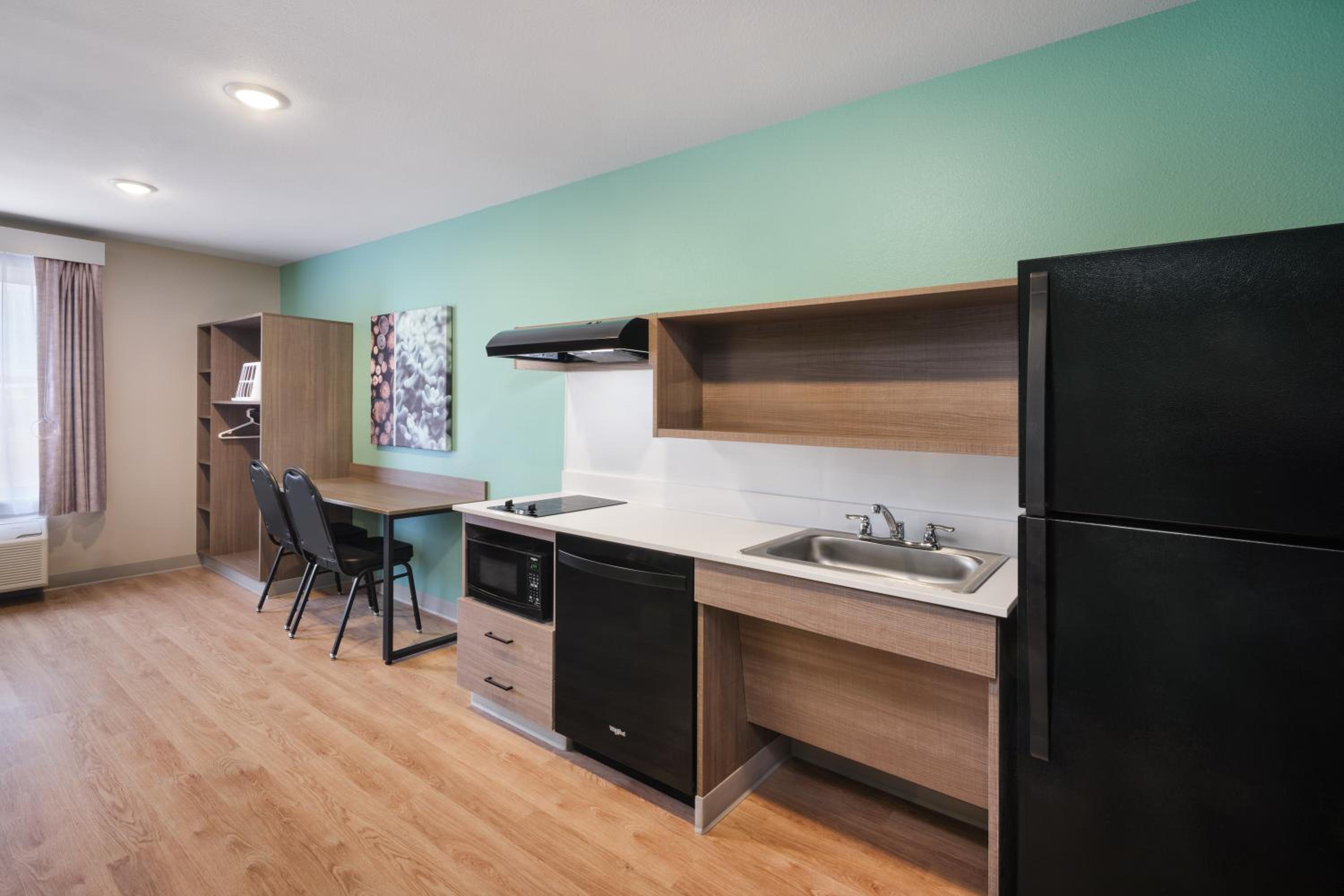 ECHO Suties Extended Stay by Wyndham Austin Round Rock