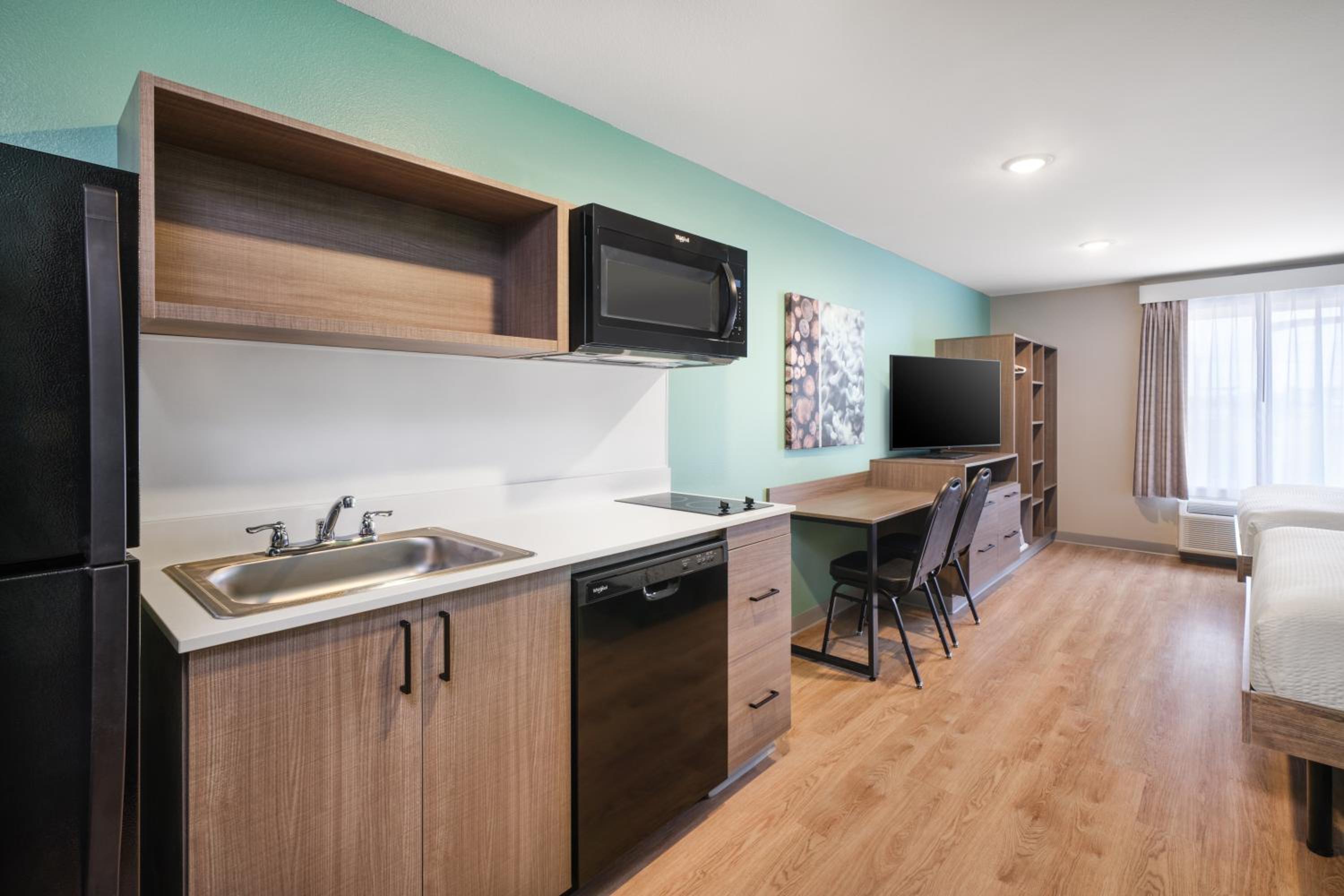 ECHO Suties Extended Stay by Wyndham Austin Round Rock