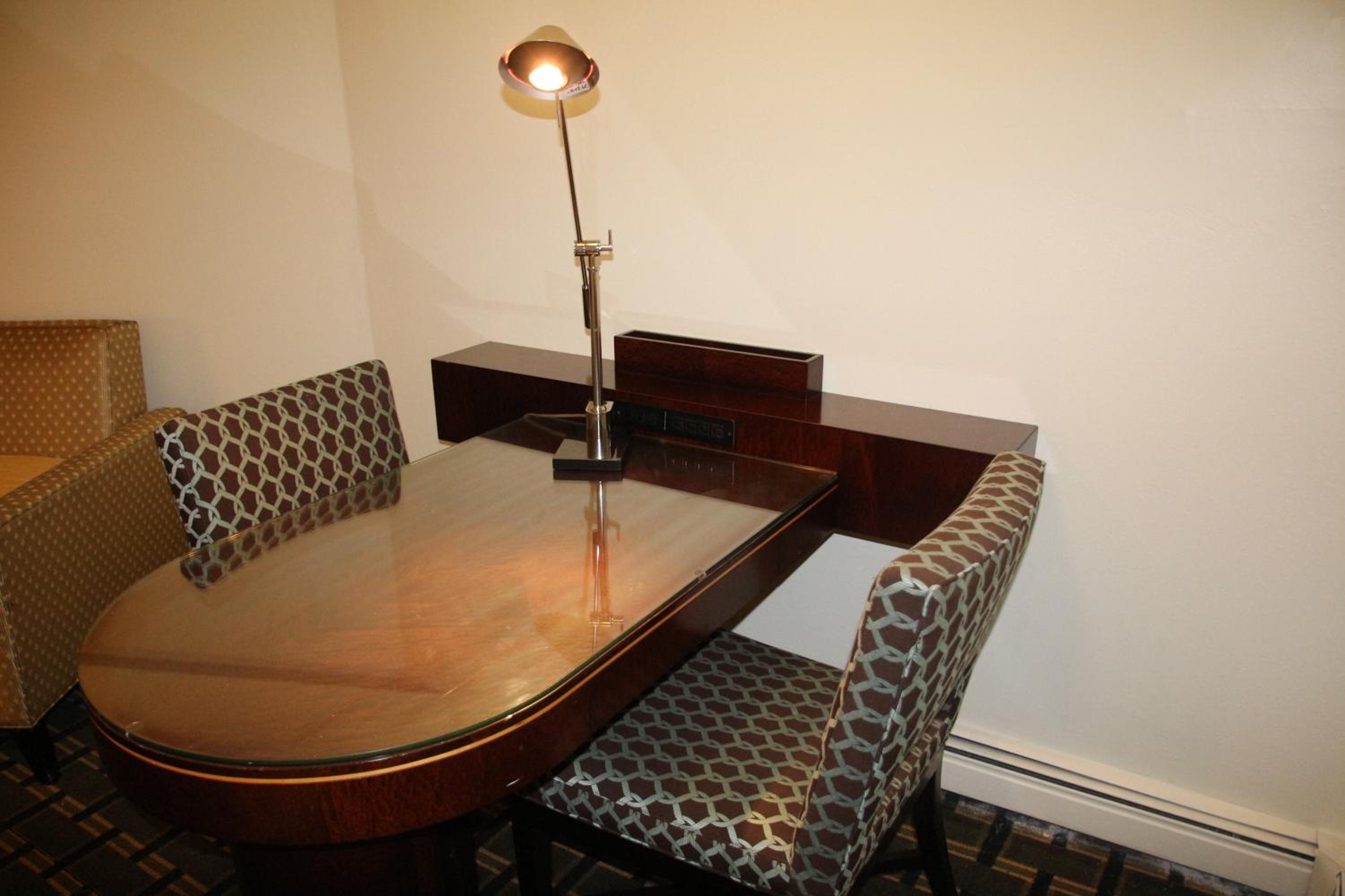 Bedford Vacations - Bedford Plaza Hotel - Boston - Property Image 11
