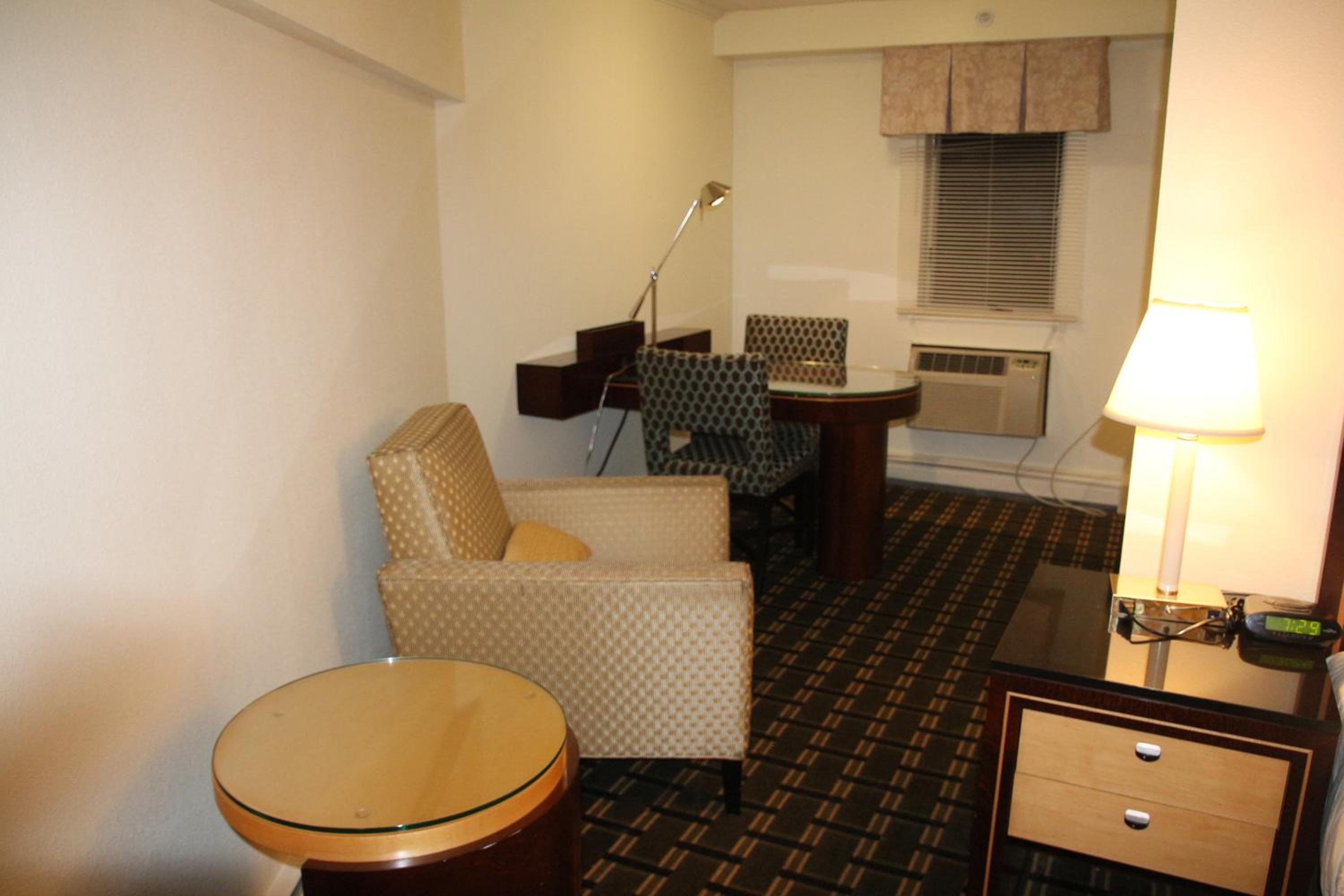 Bedford Vacations - Bedford Plaza Hotel - Boston - Property Image 17