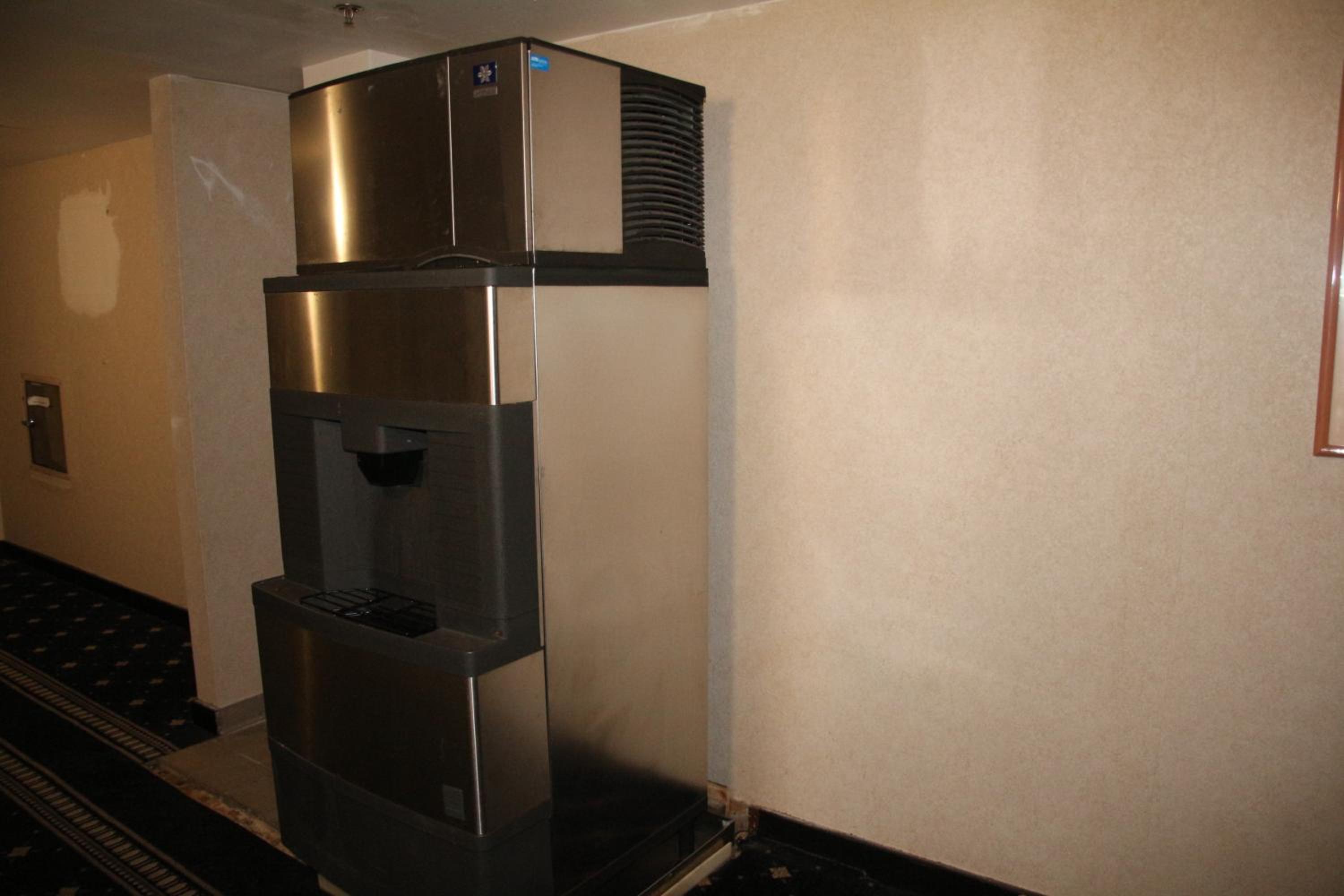 Bedford Vacations - Bedford Plaza Hotel - Boston - Property Image 20