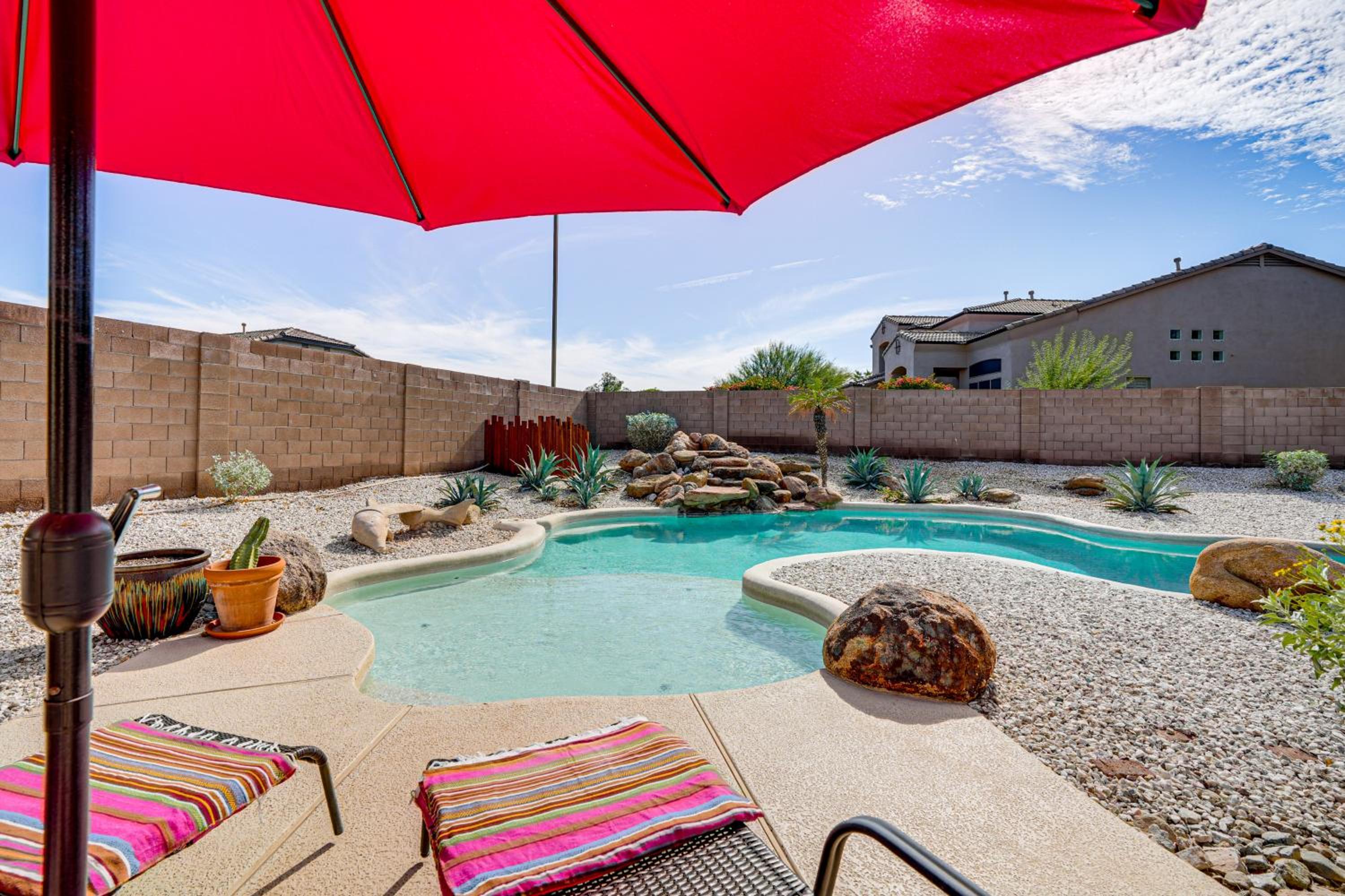 Family-Friendly Oasis 7 Mi to Goodyear Ballpark!