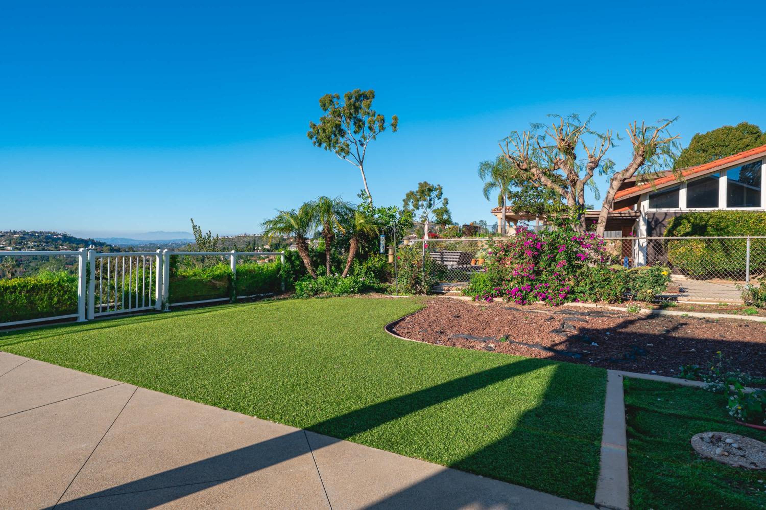 Luxury Hilltop Pool Villa with Stunning City Views