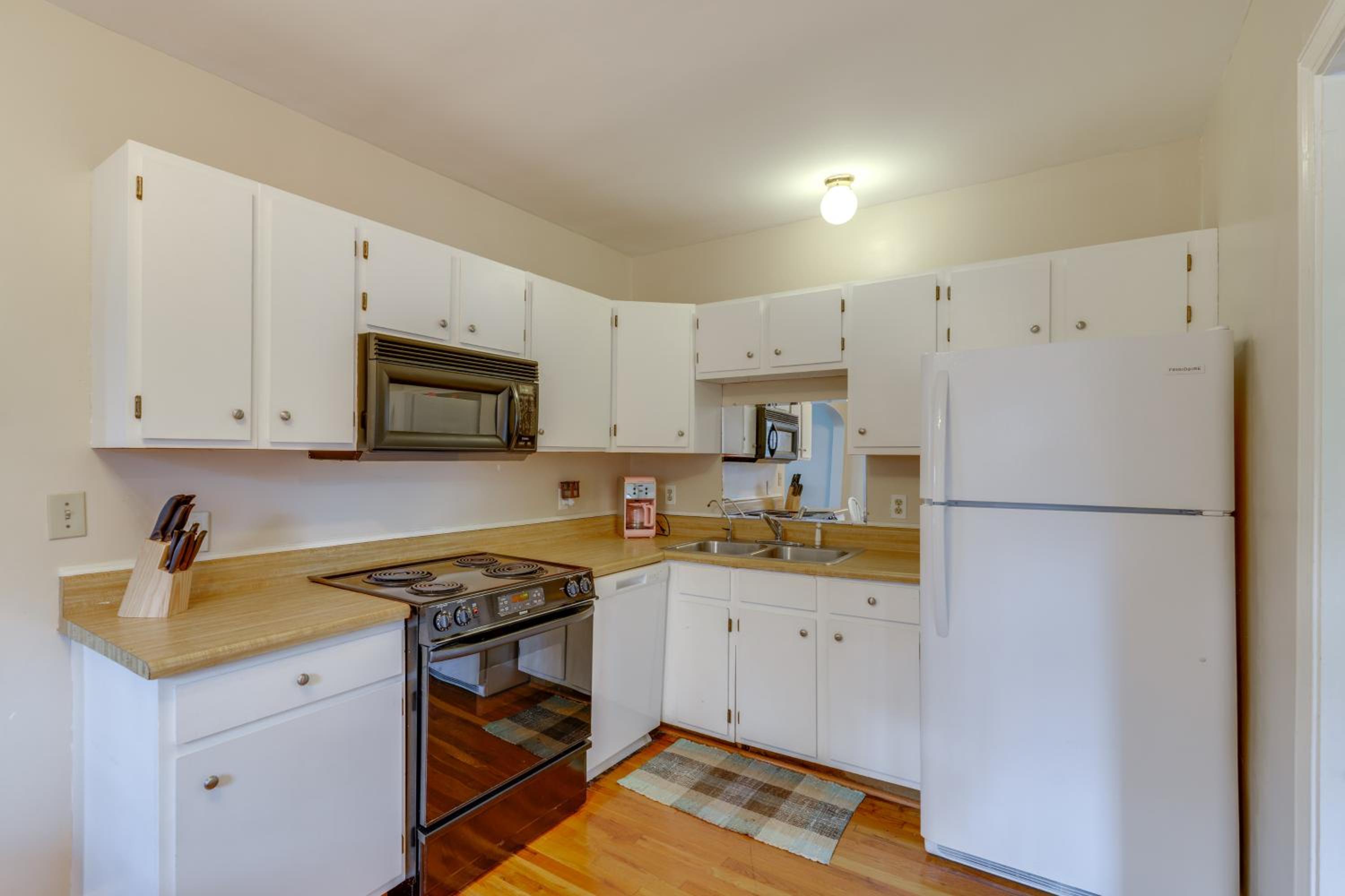 Walk to Shops and Dining Jonesborough Home with Deck!