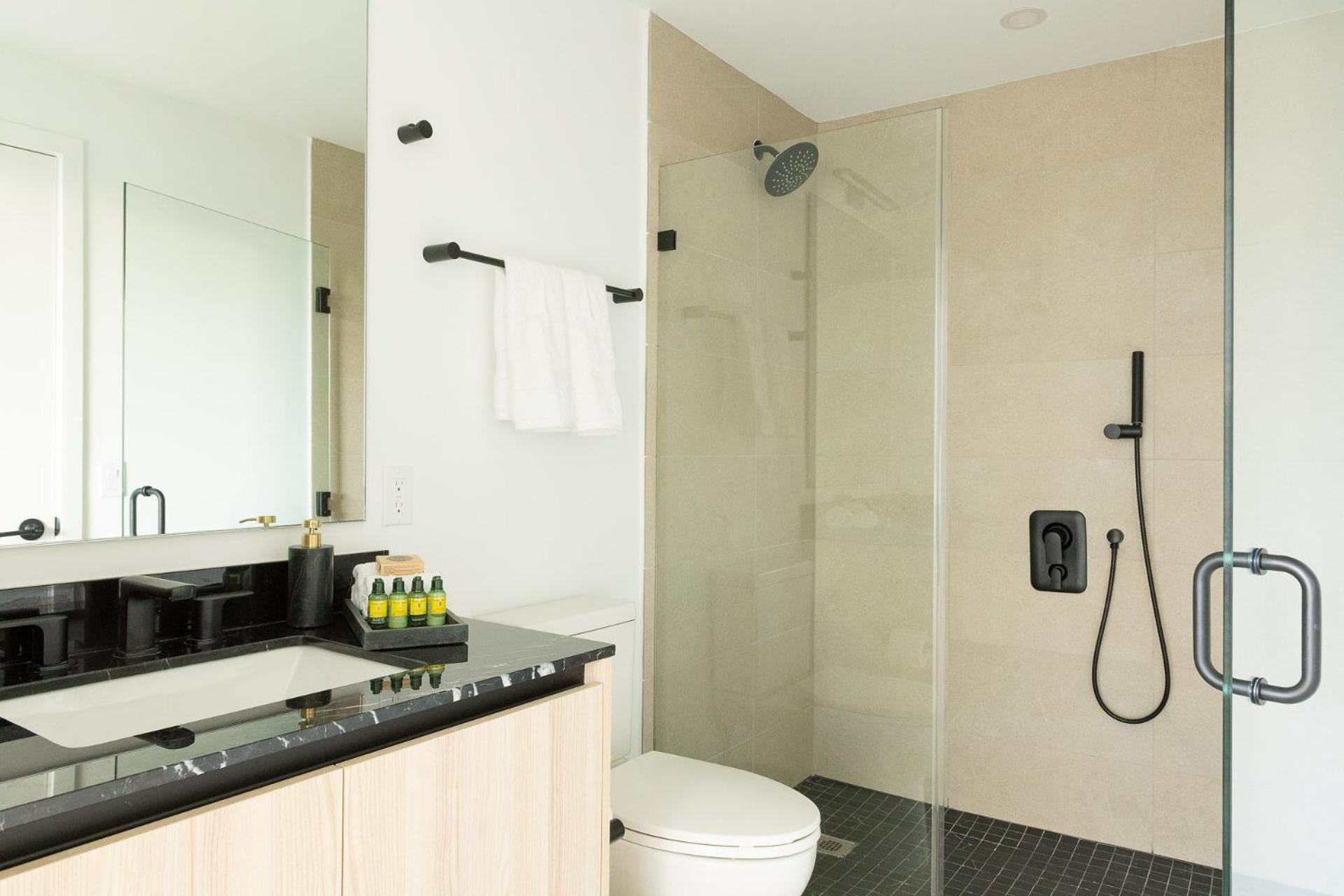 Nomada Residences - District 225