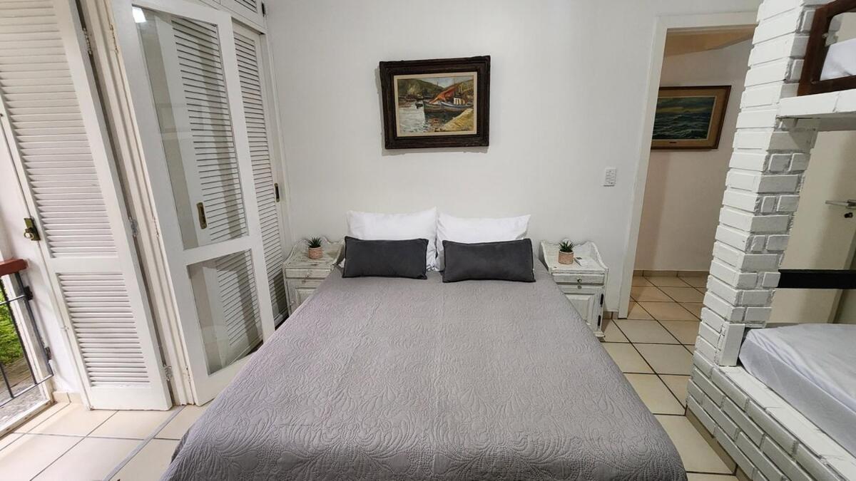 Duplex com Hidro em Condomínio Luxo com 3 Praias
