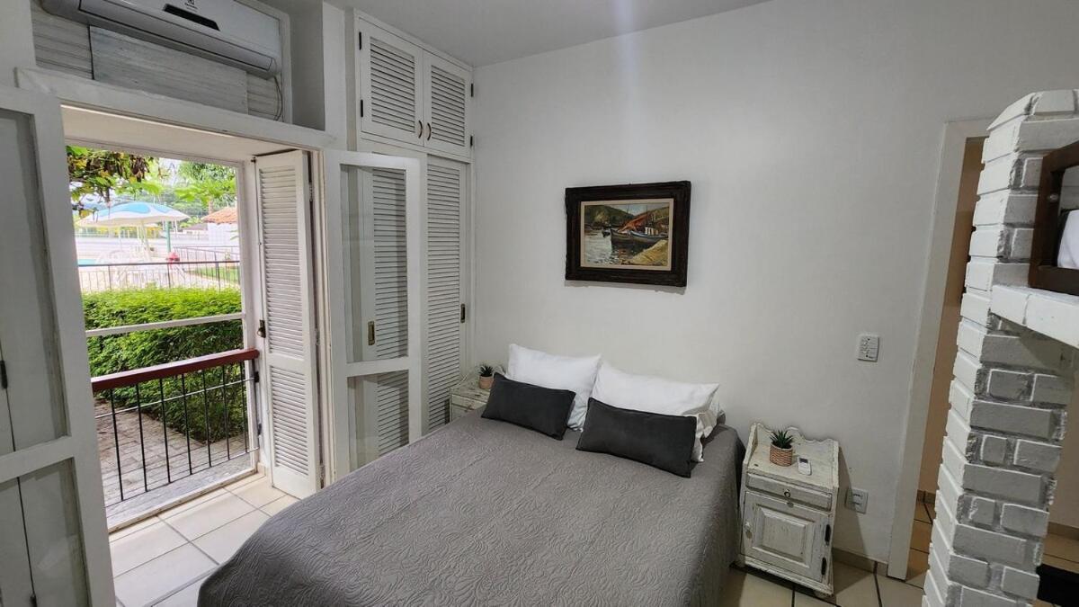 Duplex com Hidro em Condomínio Luxo com 3 Praias