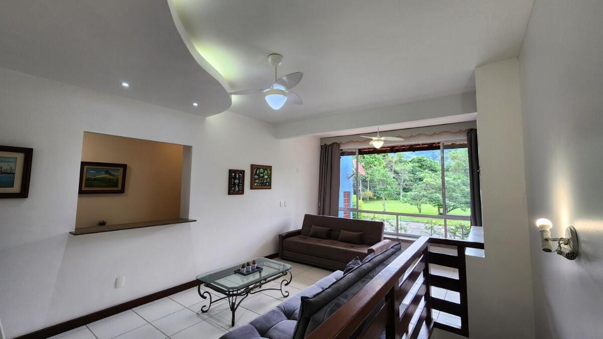 Duplex com Hidro em Condomínio Luxo com 3 Praias