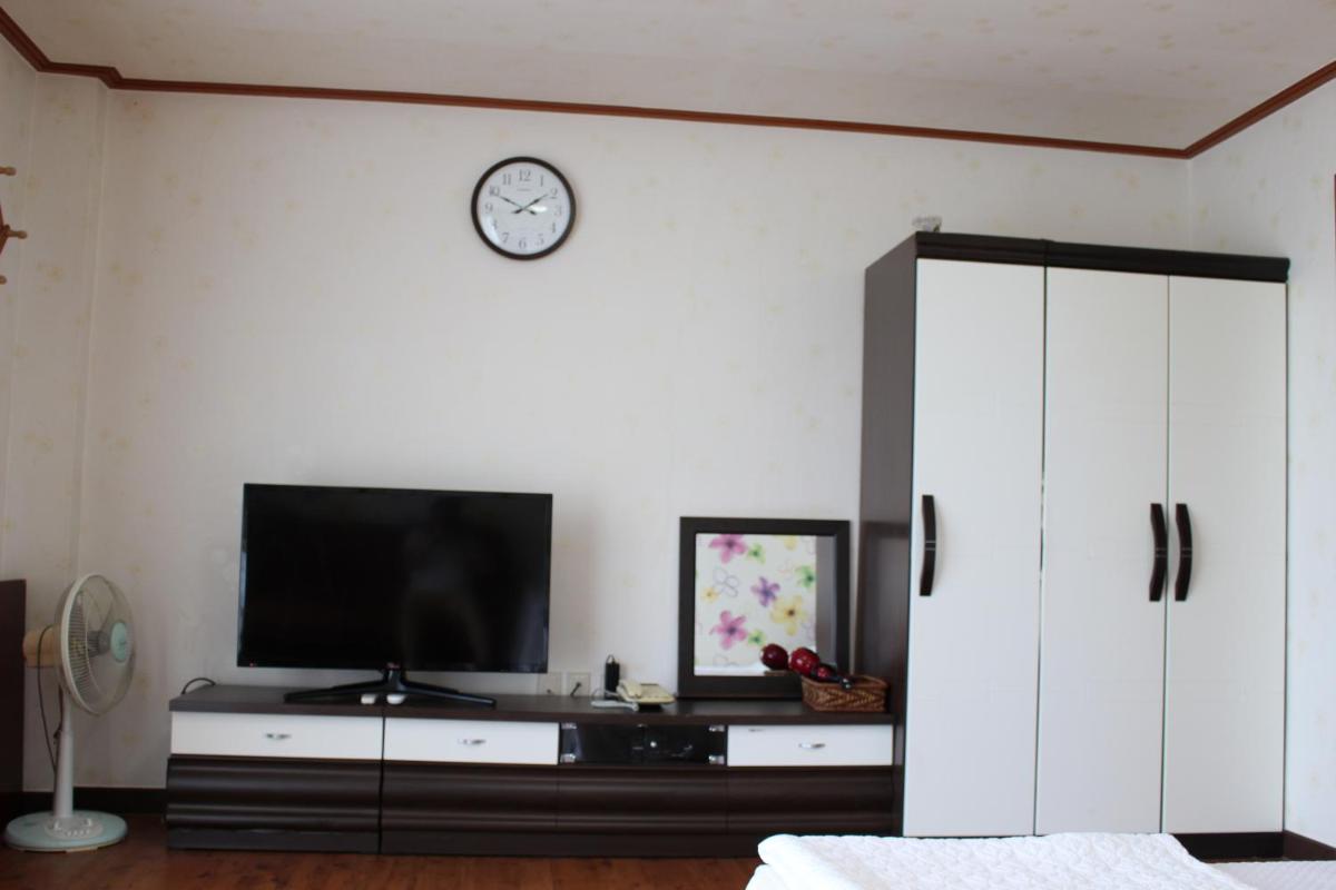 Jeju Feel House