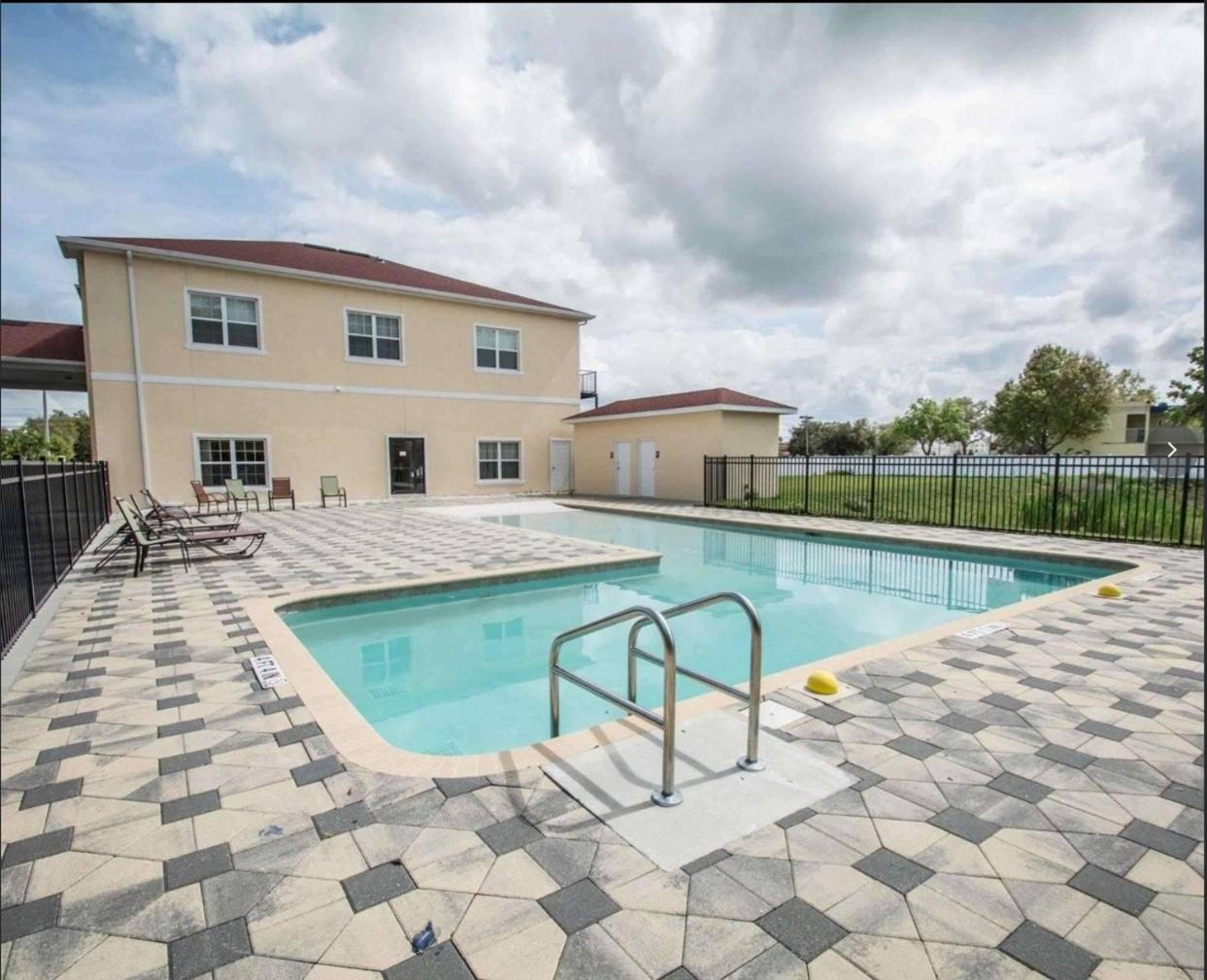 Green Palms Extended Stay