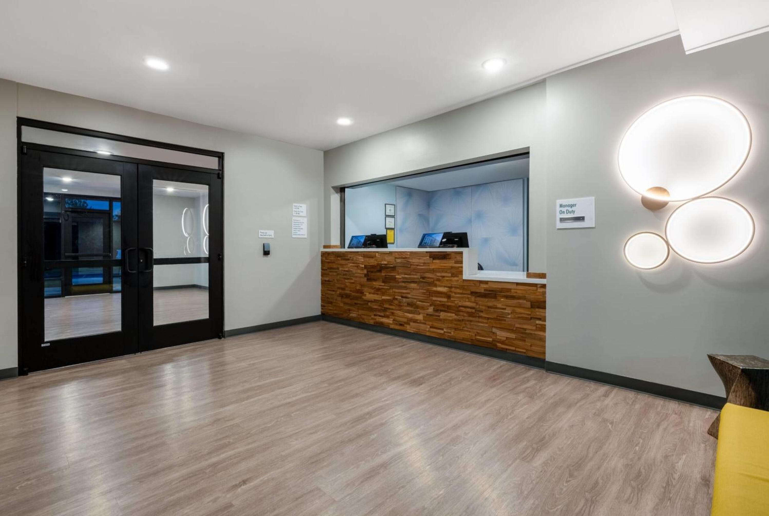 ECHO Suties Extended Stay by Wyndham Austin Round Rock