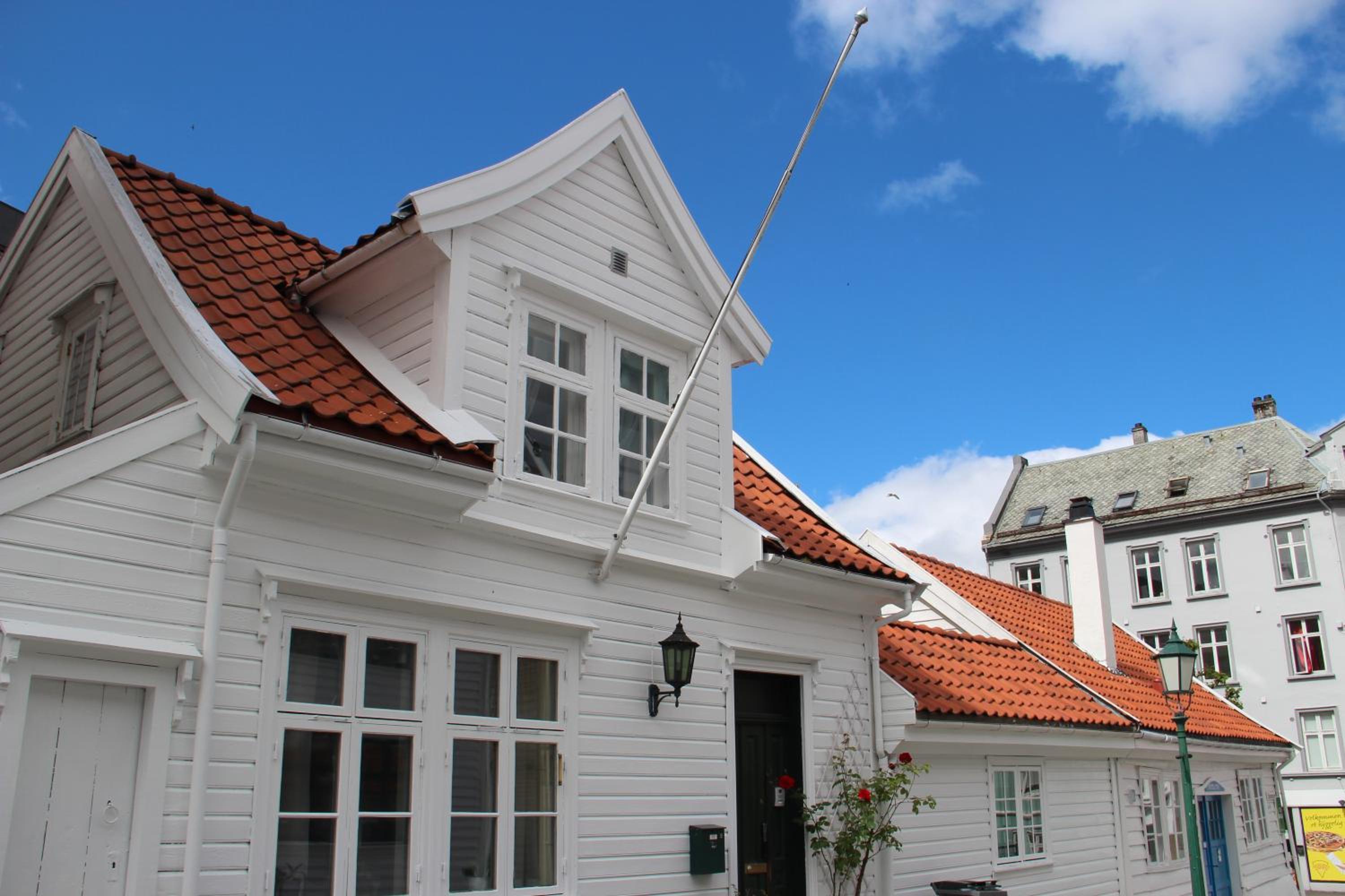Bergen Vacations - Skuteviken Apartments Anno 1790 - Property Image 1