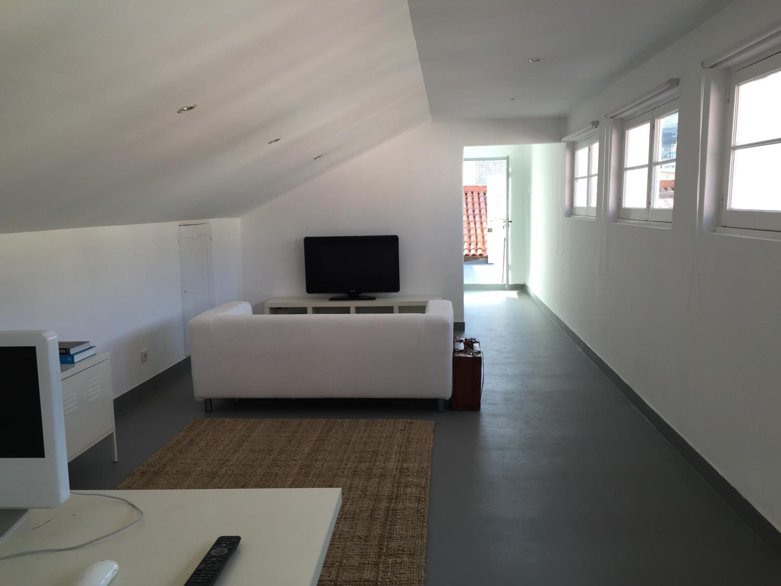 Rooftop Apartment city center view 4