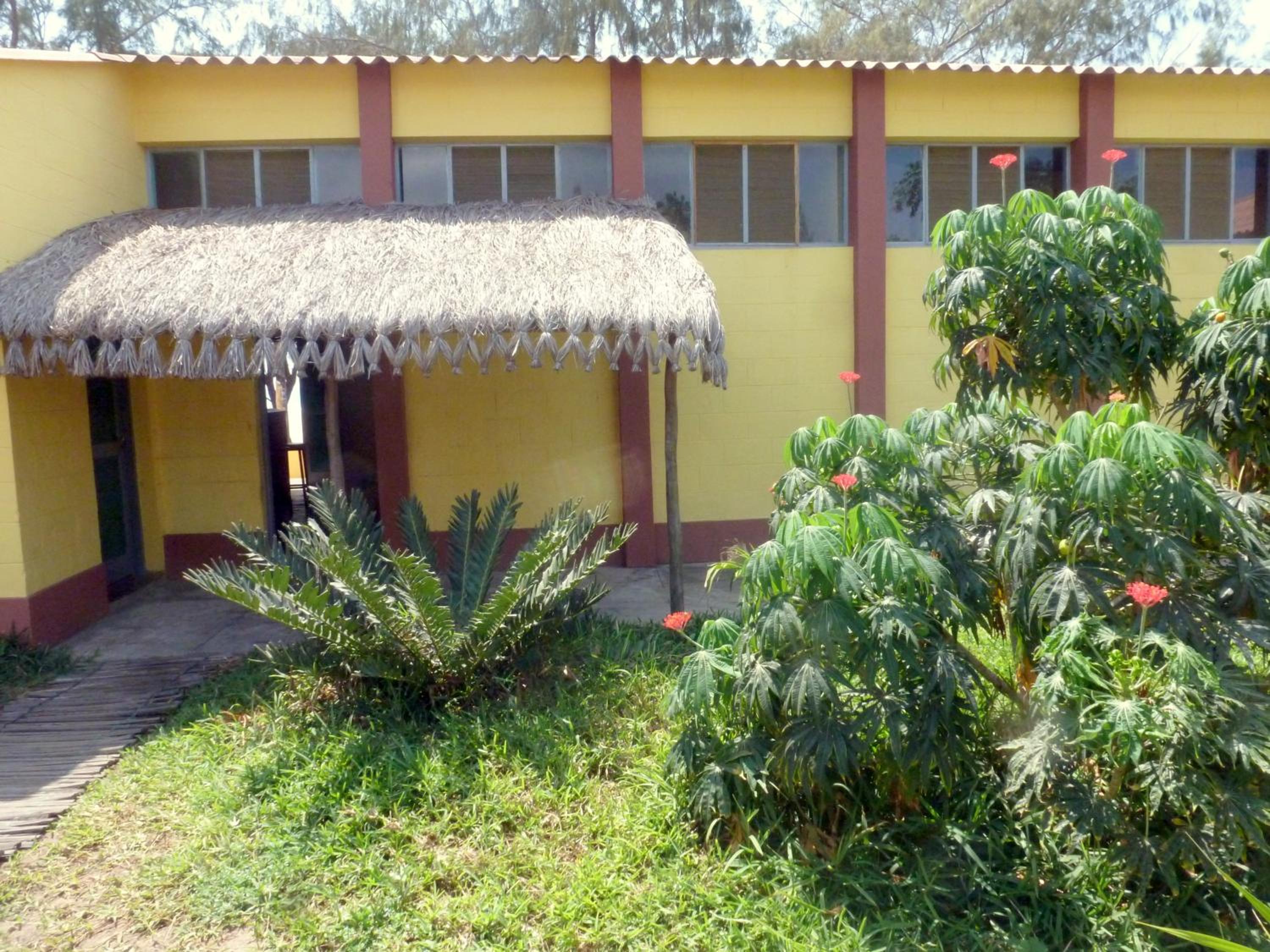 Pariango Beach Motel