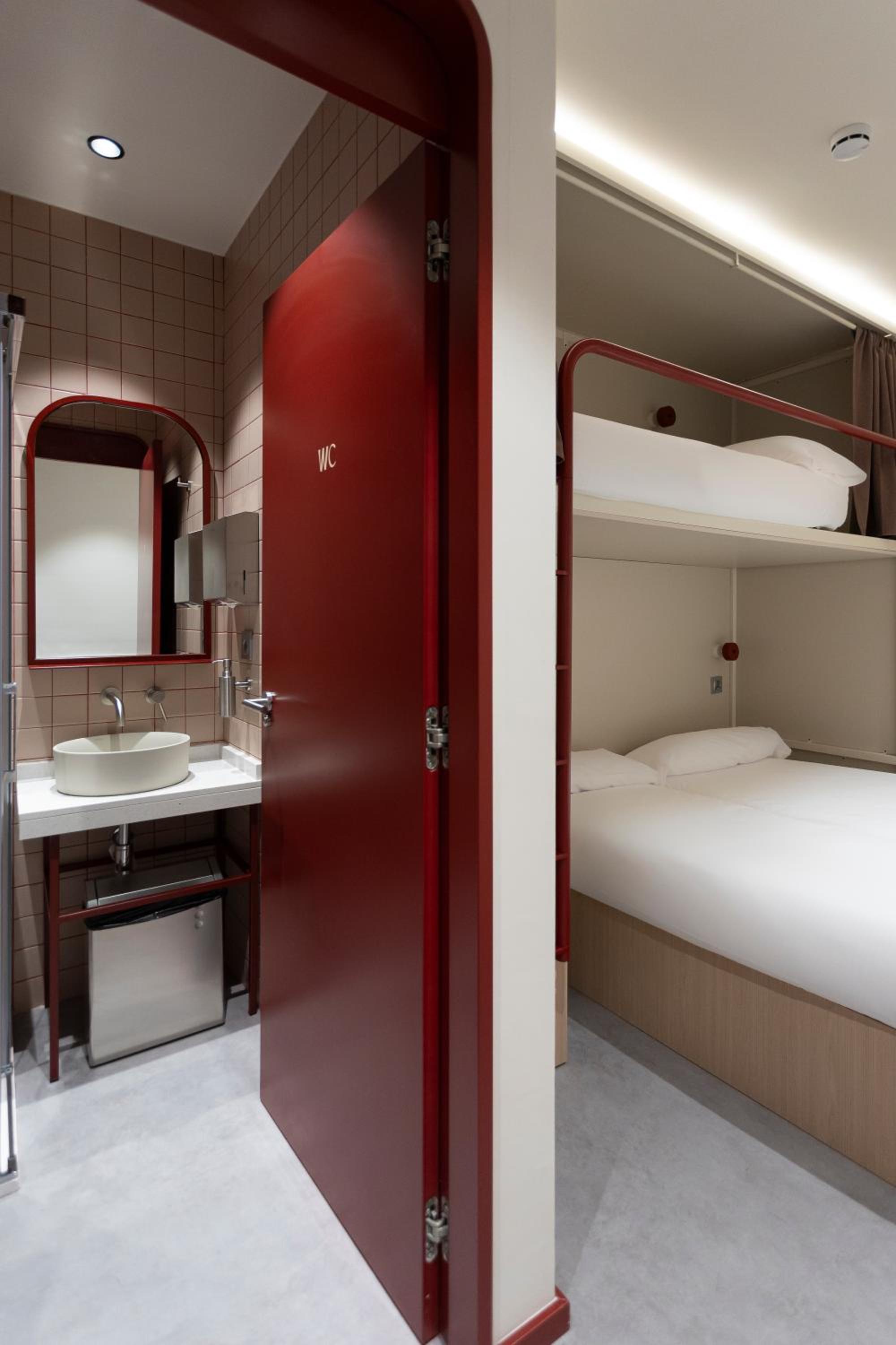 Camila Hostel Valencia