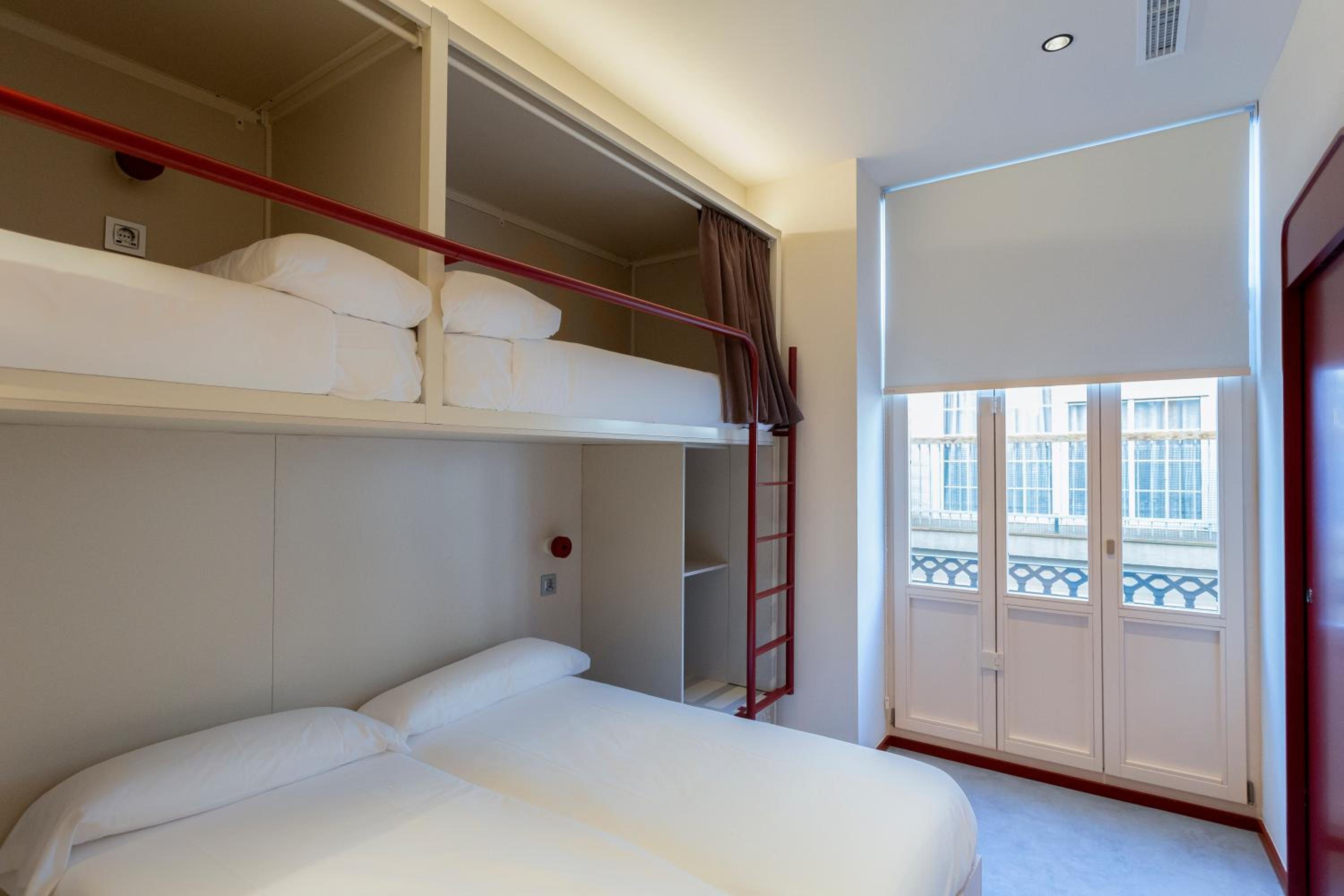Camila Hostel Valencia
