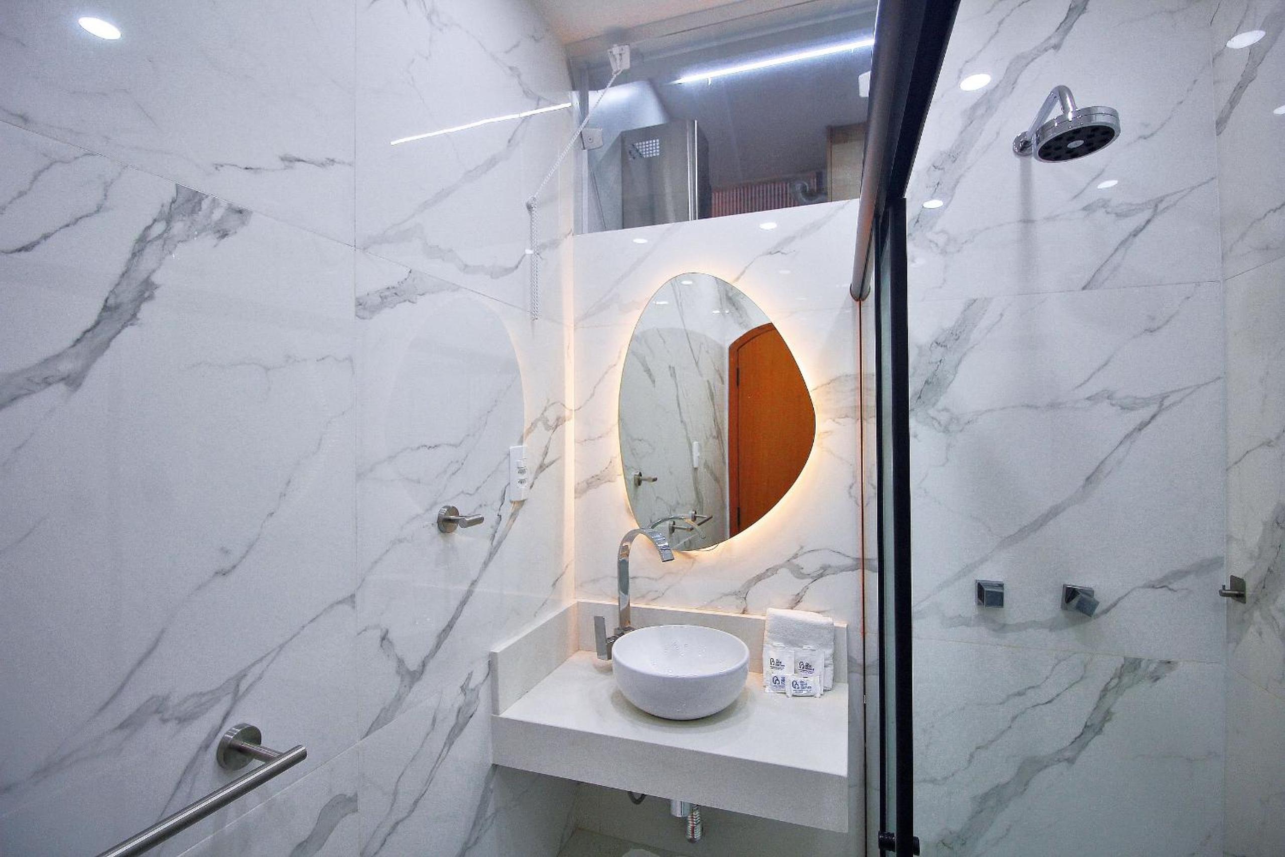 Renovated One-Bedroom Apartment in Copacabana