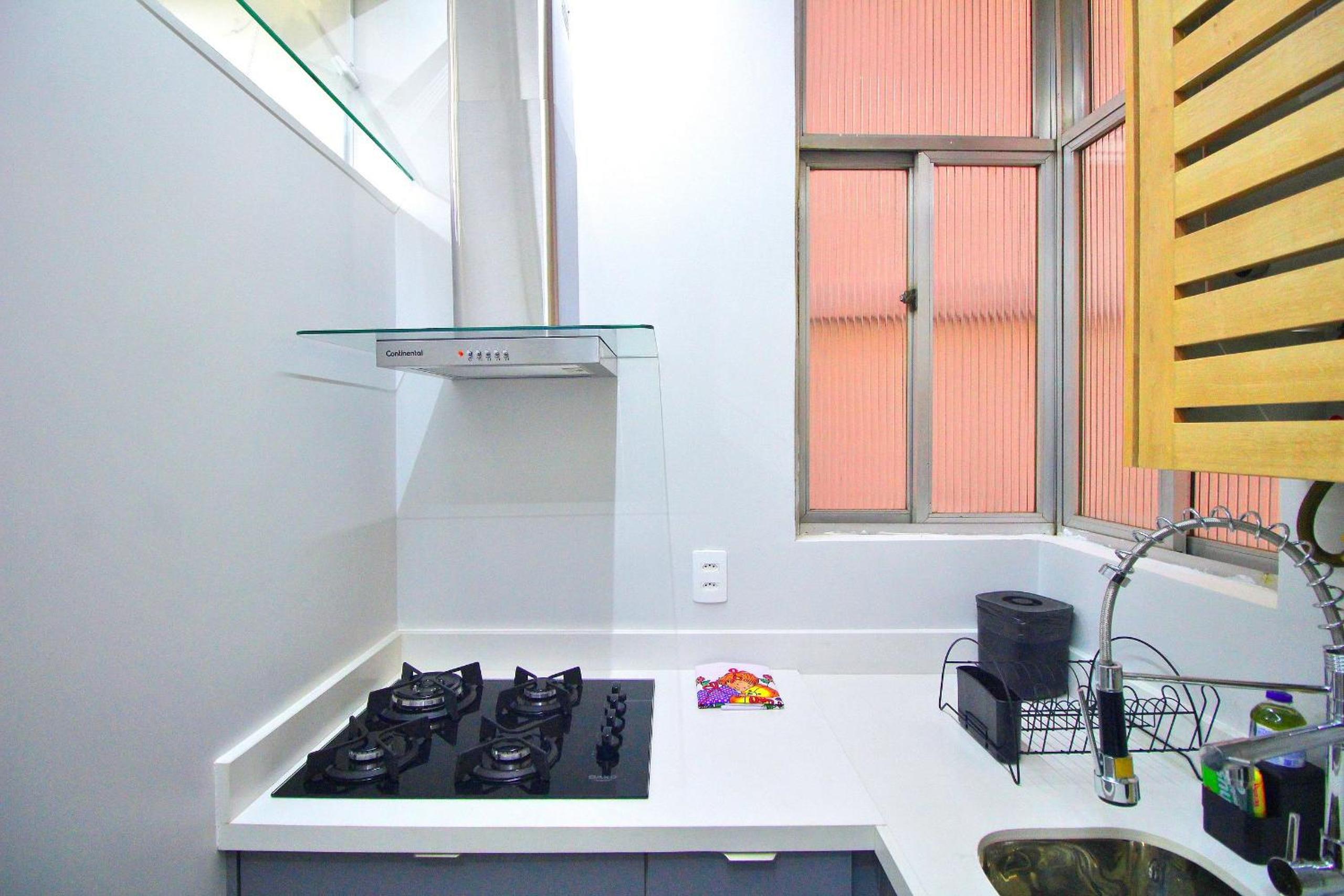 Renovated One-Bedroom Apartment in Copacabana