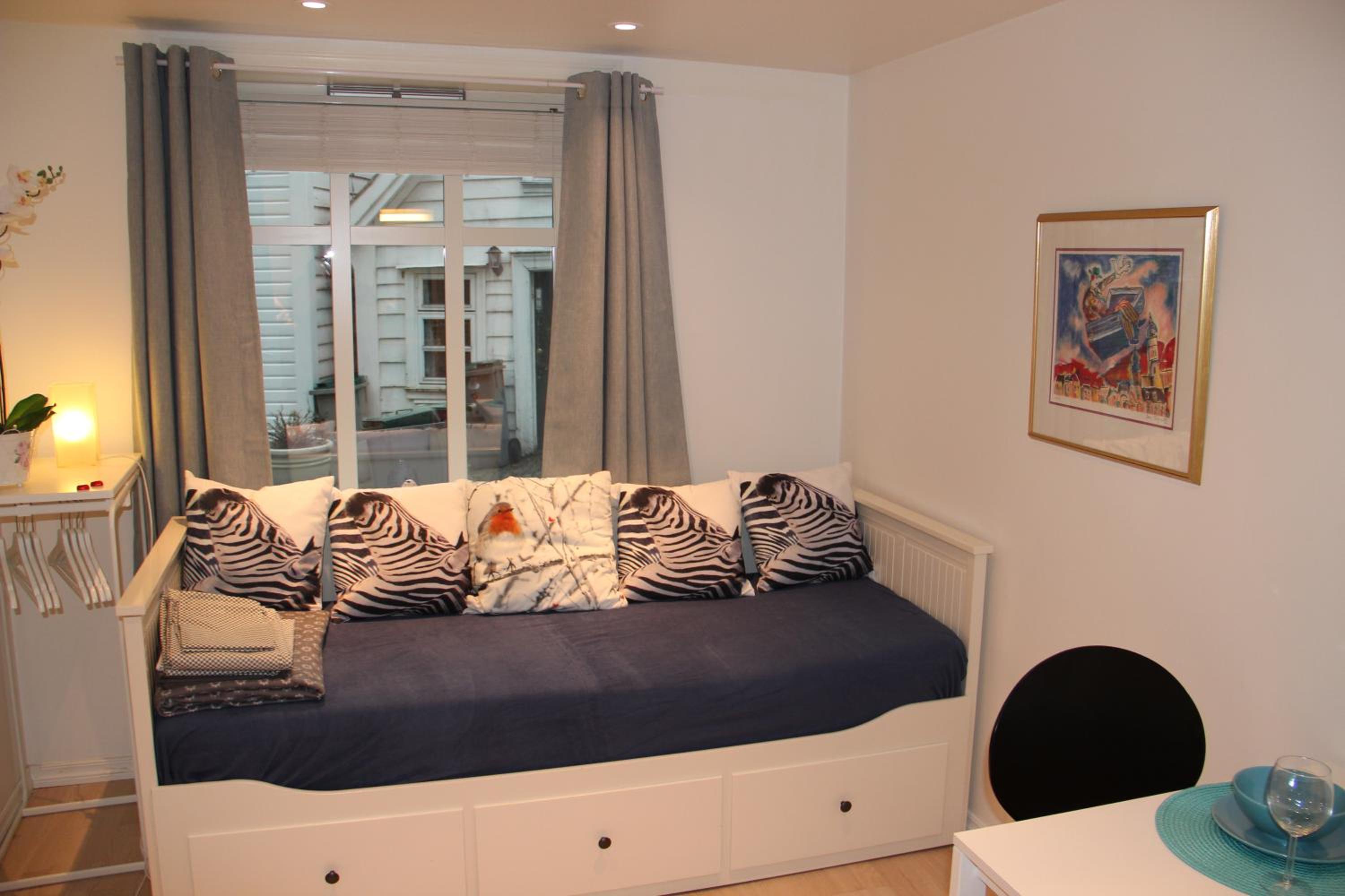Photo 6