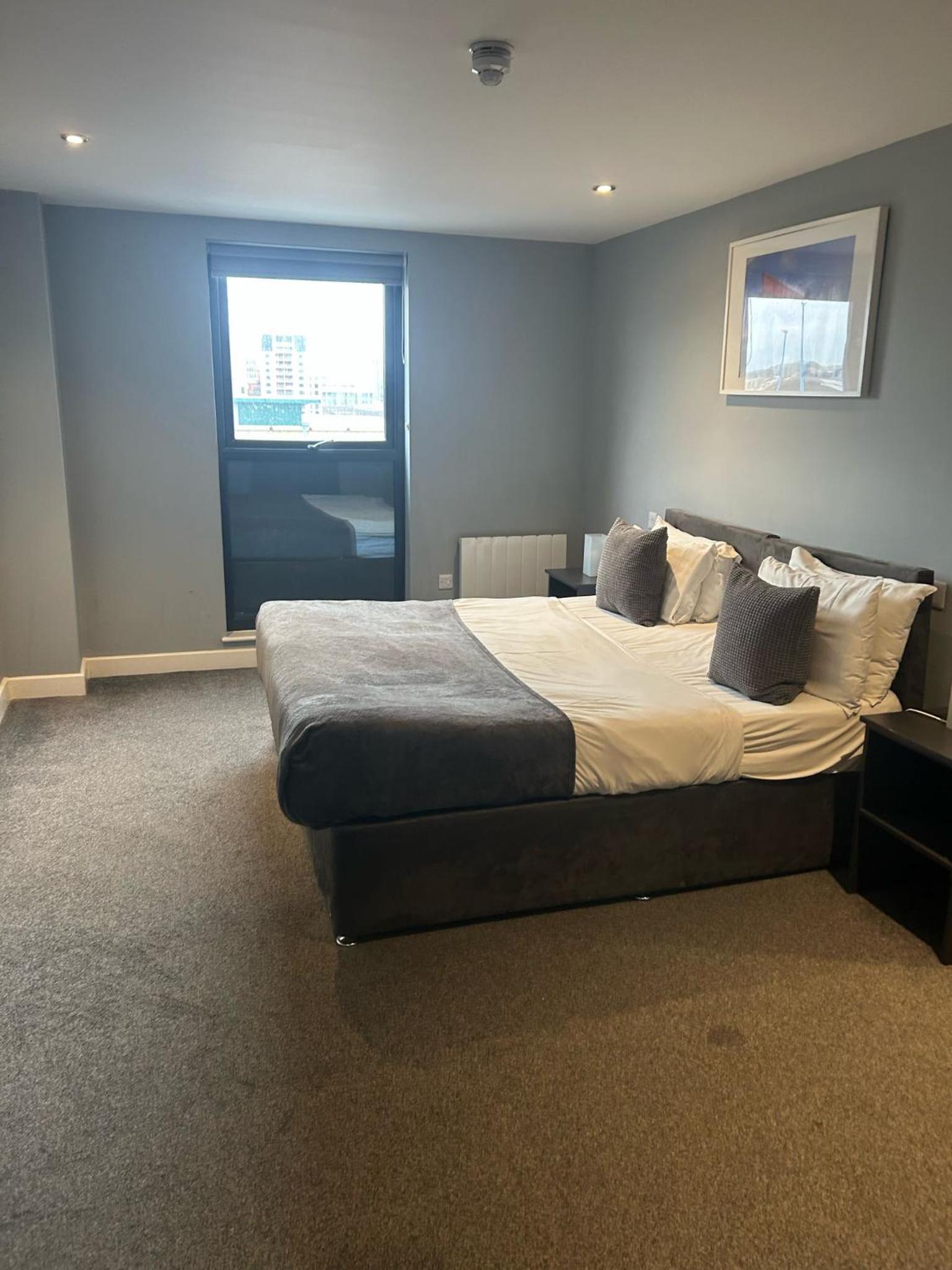 Central City Centre Quayside Apartments with Parking, Newcastle-Upon-Tyne