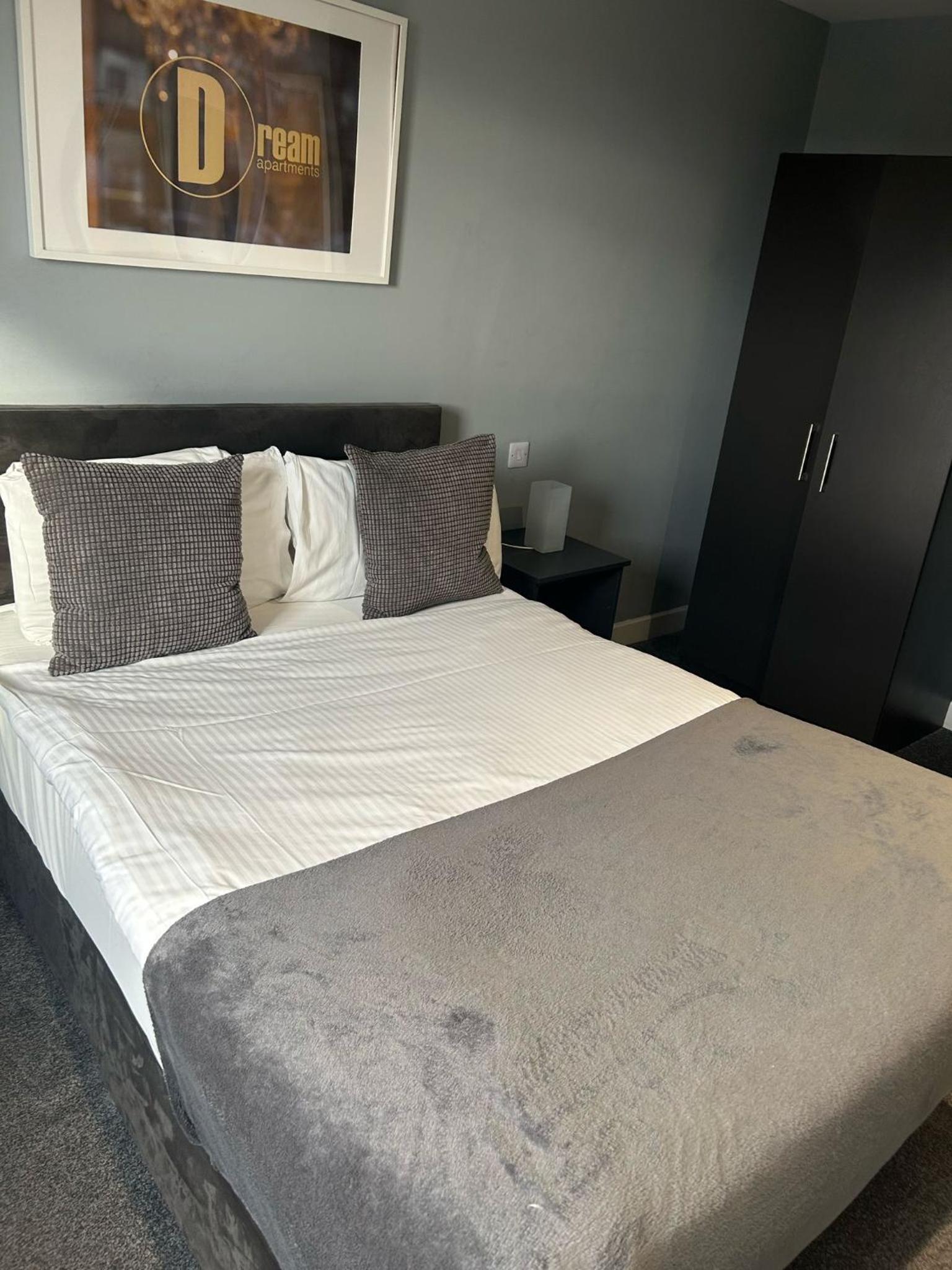 Central City Centre Quayside Apartments with Parking, Newcastle-Upon-Tyne
