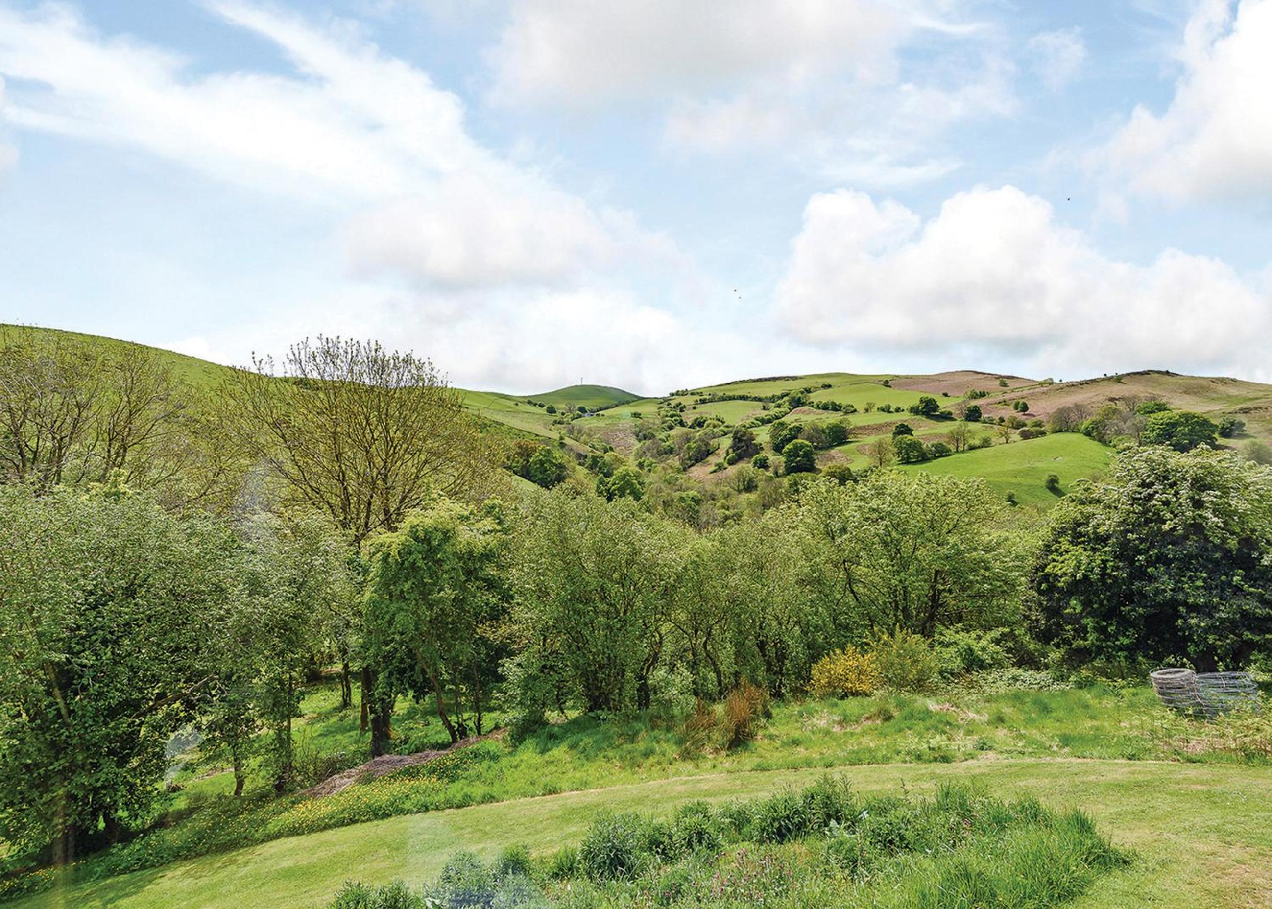 Slate House Lodges view 3