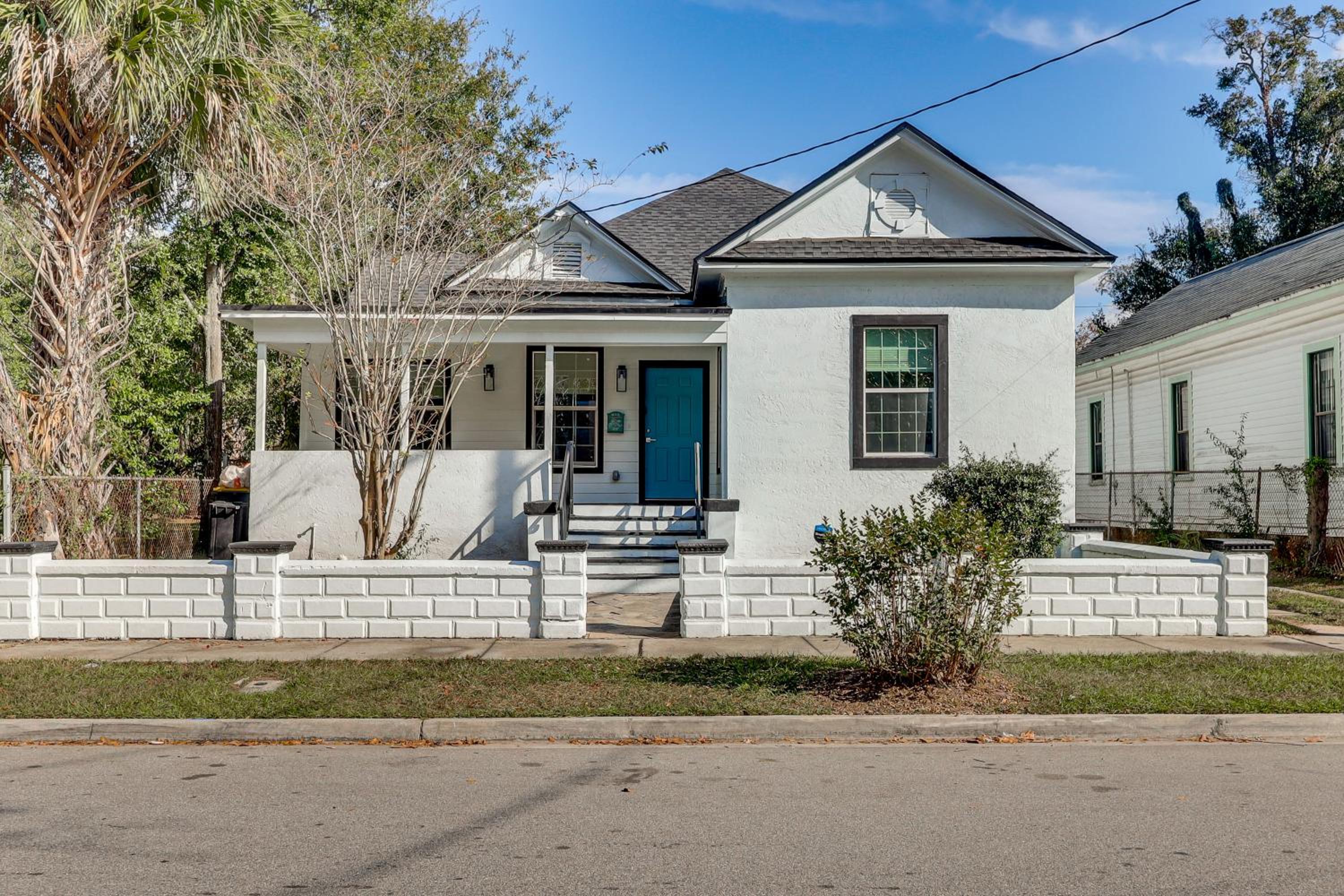 2 Mi to Dtwn Jax Game-Ready Retreat with Yard