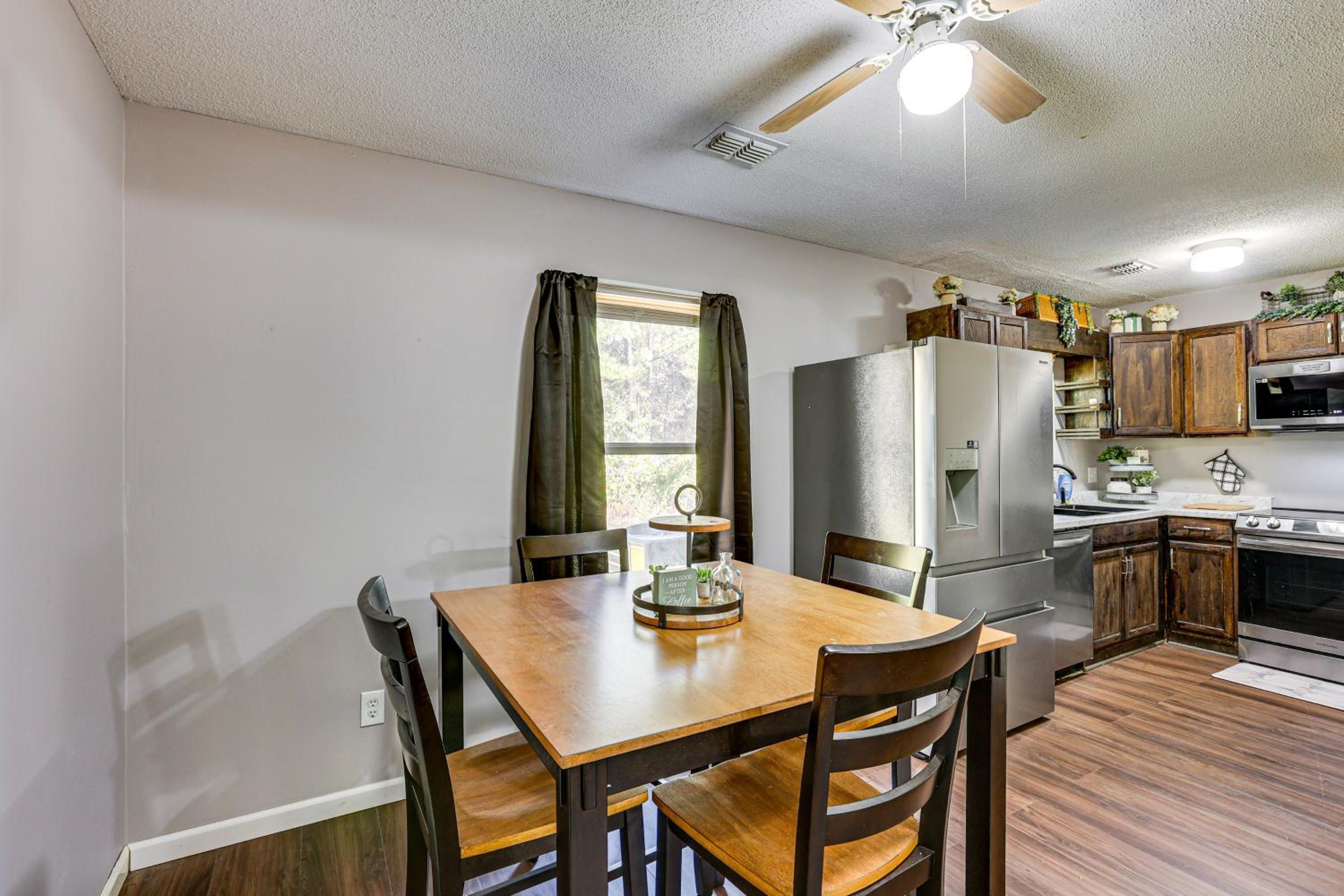 12 Mi to Dtwn Savannah Remodeled Family Getaway!