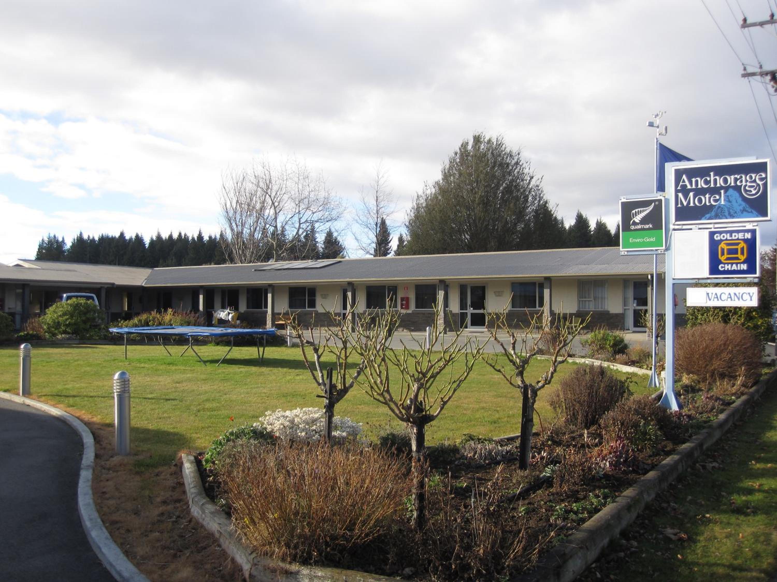 Anchorage Motel Apartments view 2