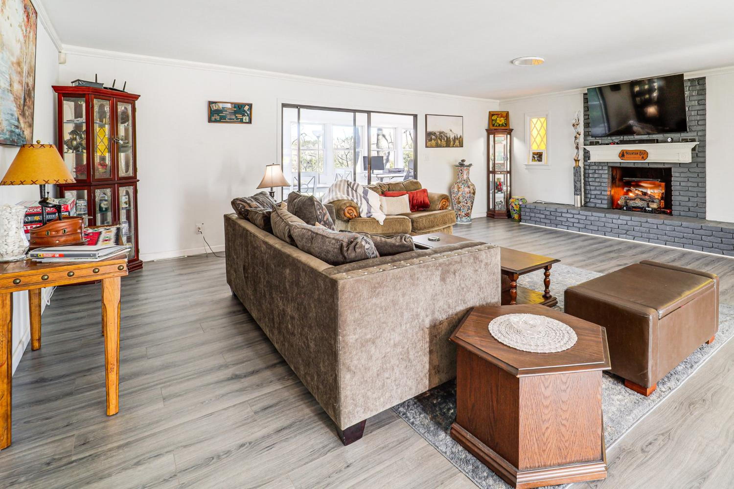 Mountain Golf Family Home with Deck in Spruce Pine