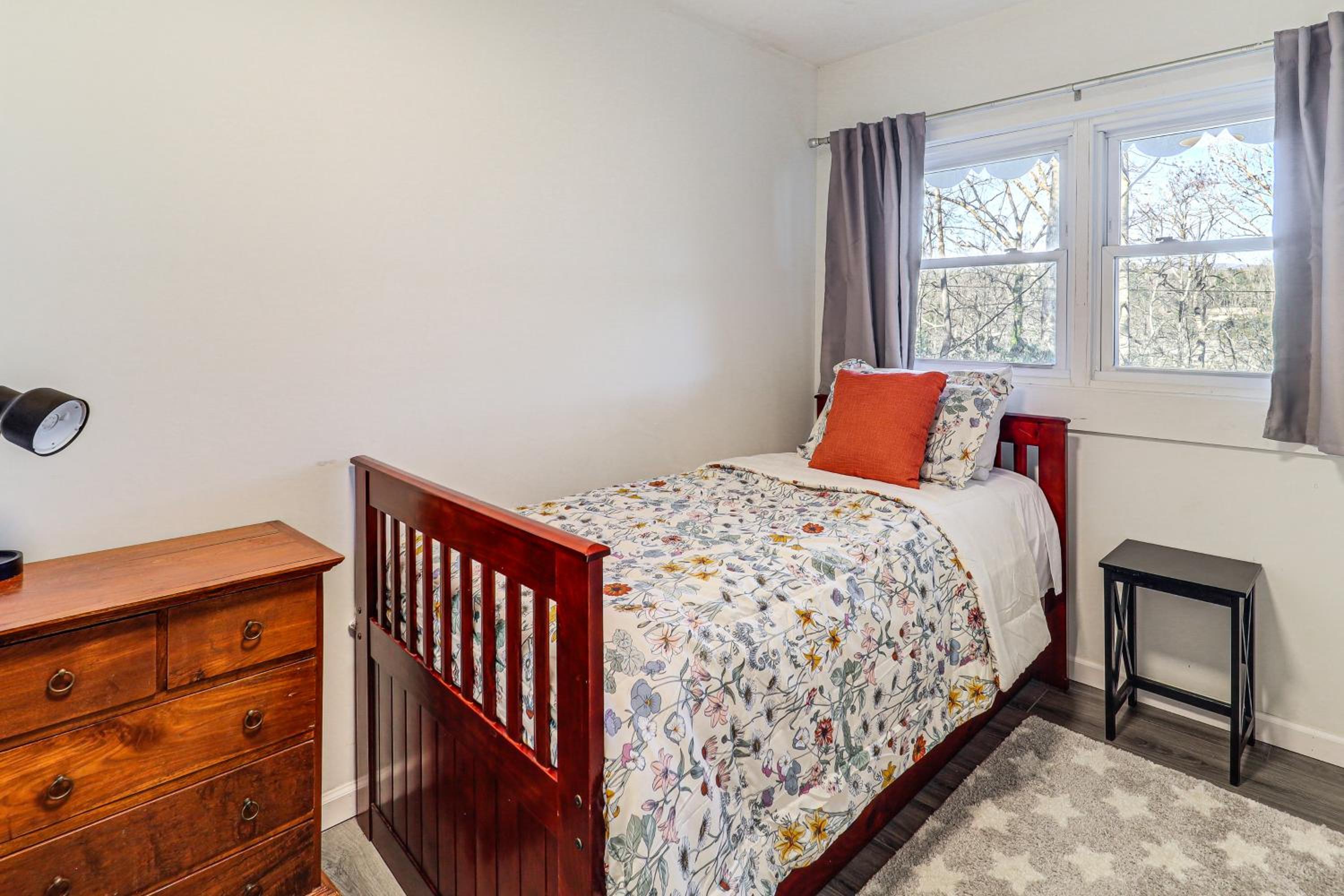 Mountain Golf Family Home with Deck in Spruce Pine