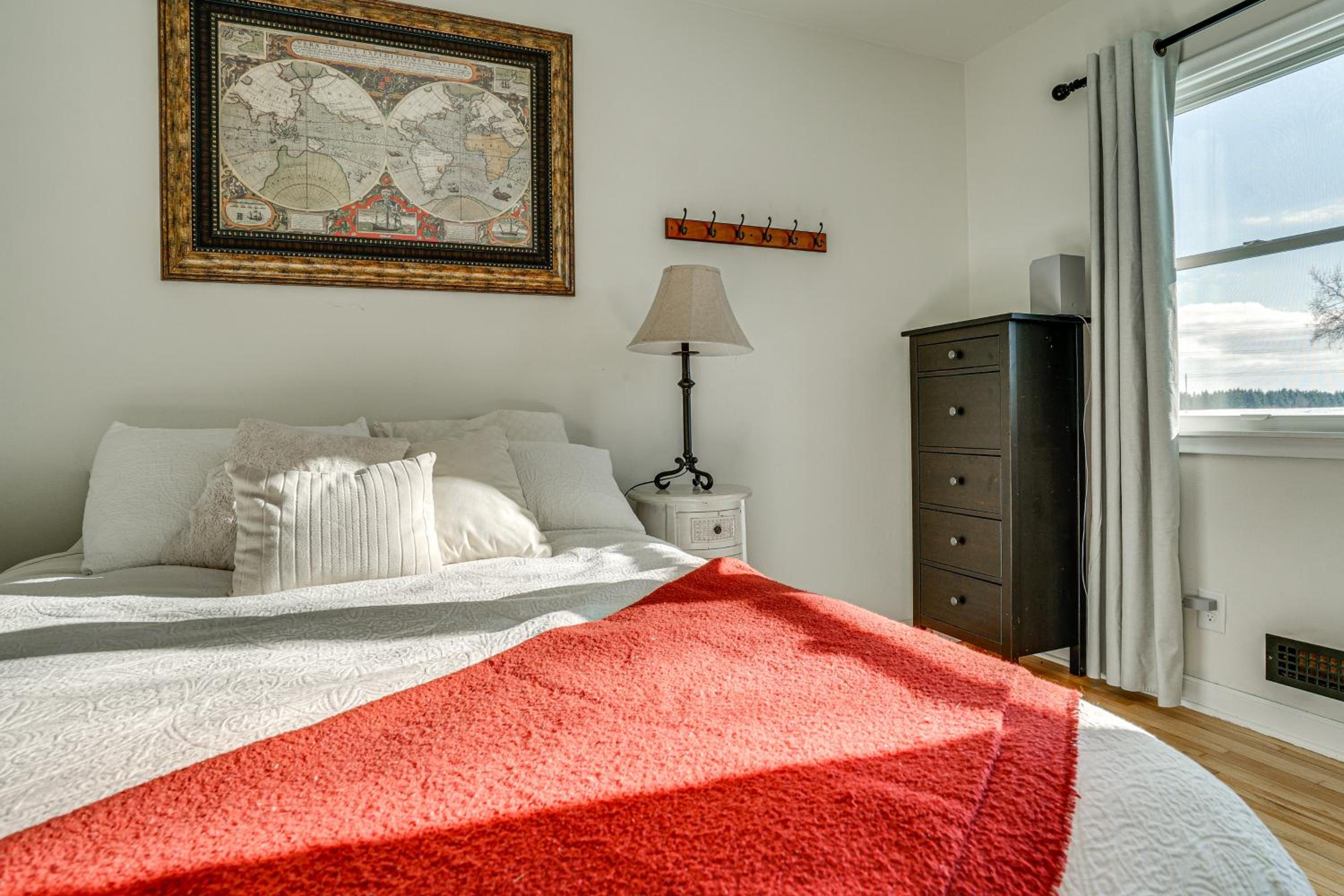 Scandia Nordic-Themed Retreat on 80 Acres with Sauna