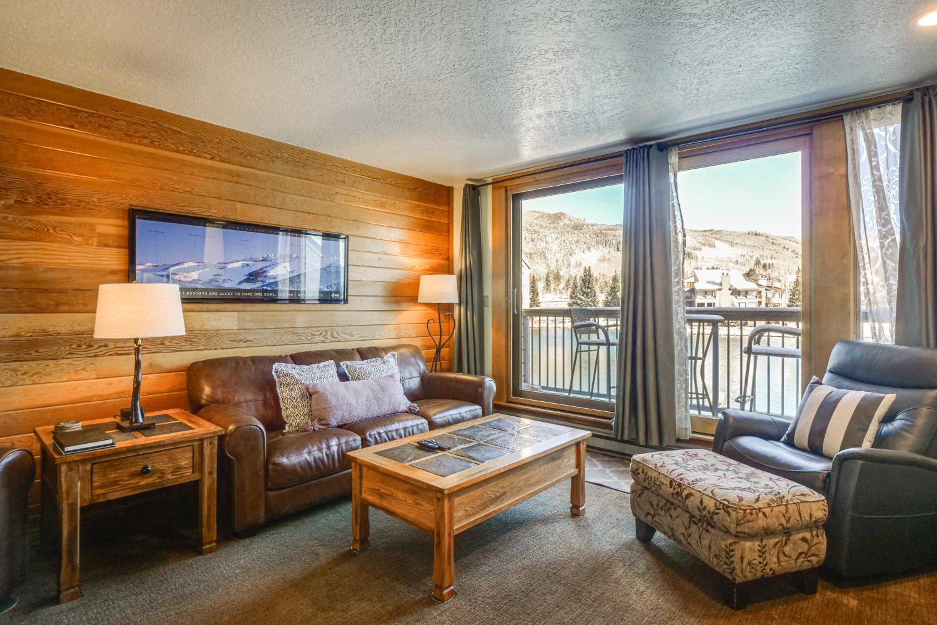 Continental Divide Views Lakefront Keystone Condo