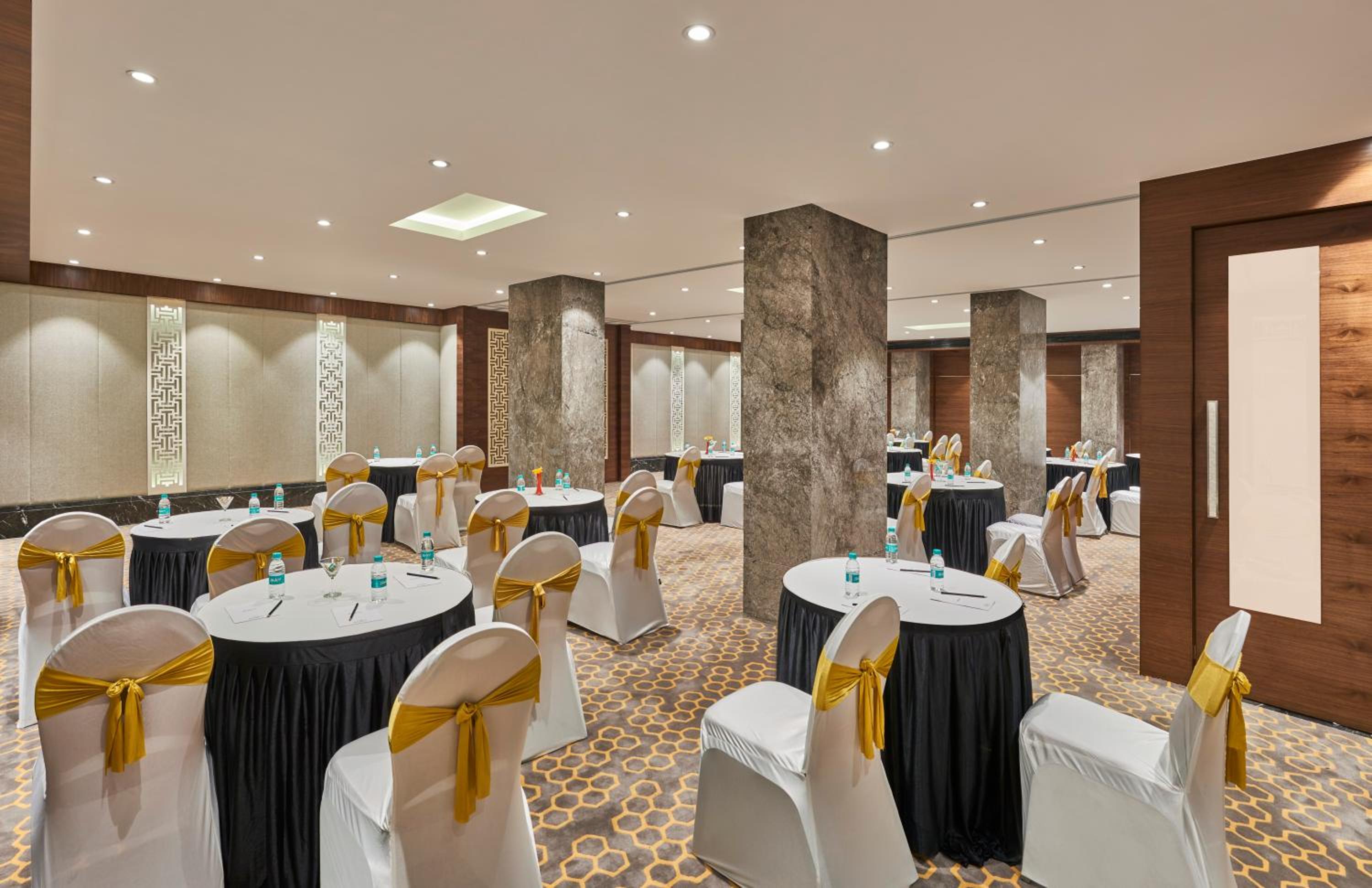 Hotel Bawa International Mumbai Airport