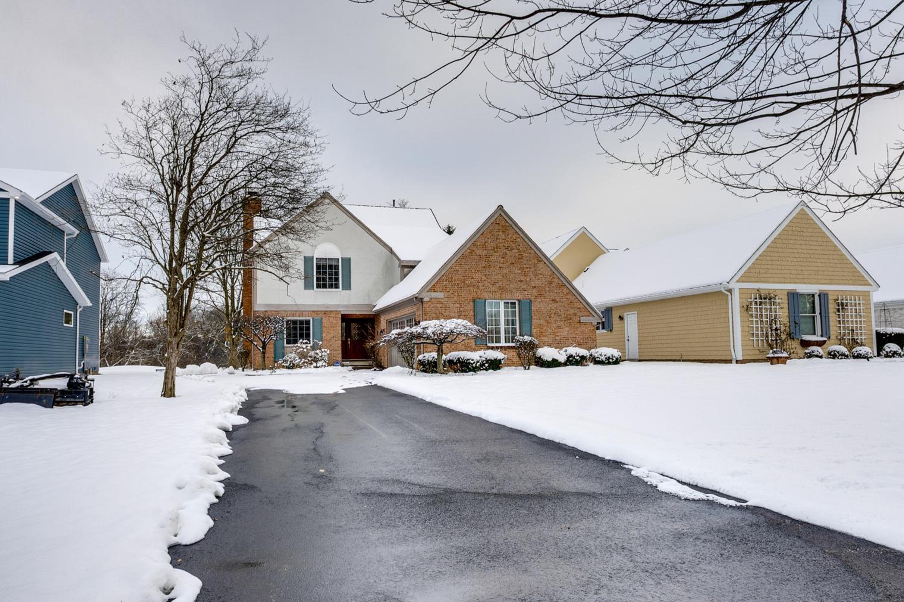 7 Mi to Dtwn Toledo Spacious Family Home!