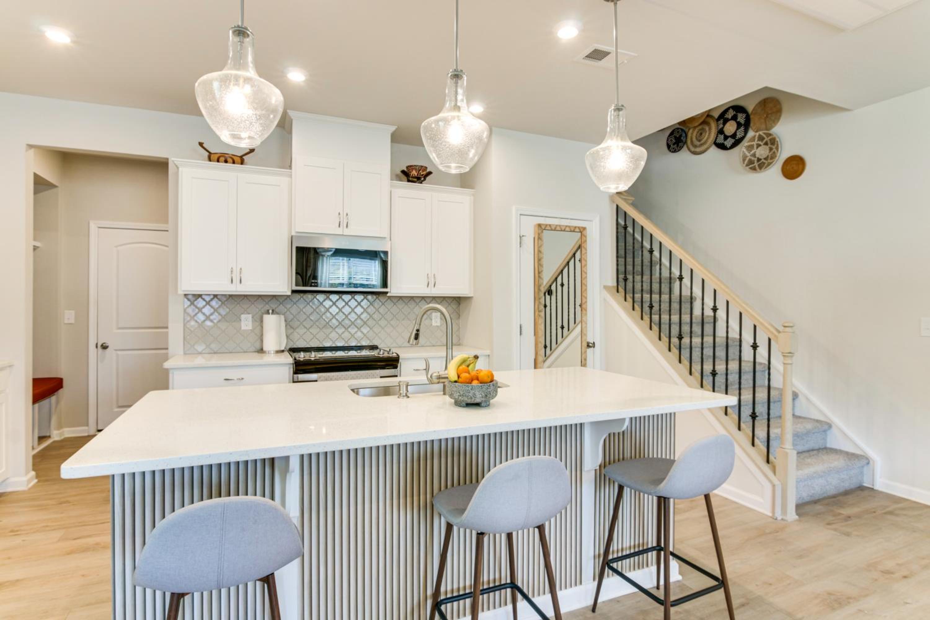 3 Mi to Lake Wylie! Modern Charlotte Townhome