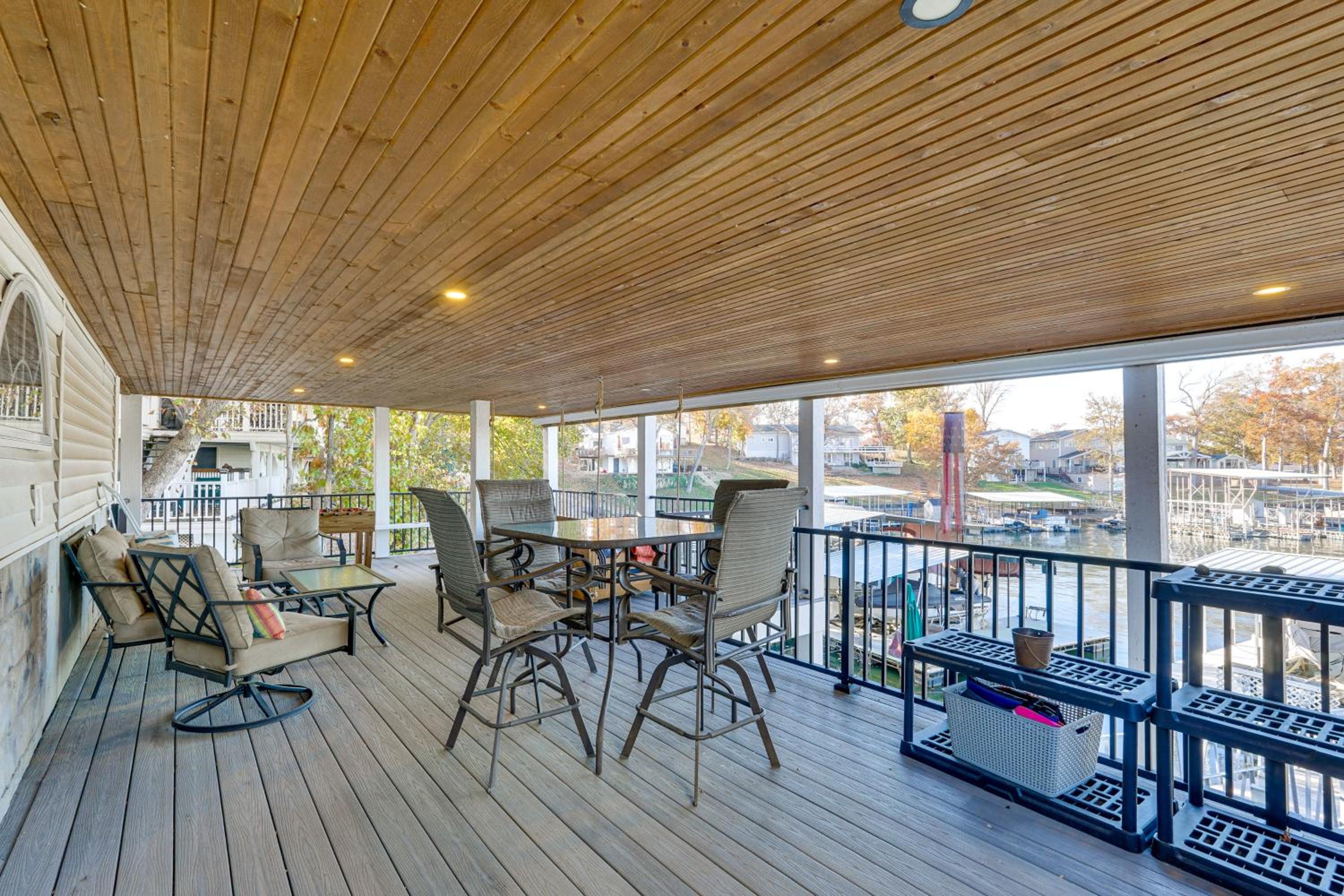 Waterfront Family Getaway in Lake Ozark with Dock