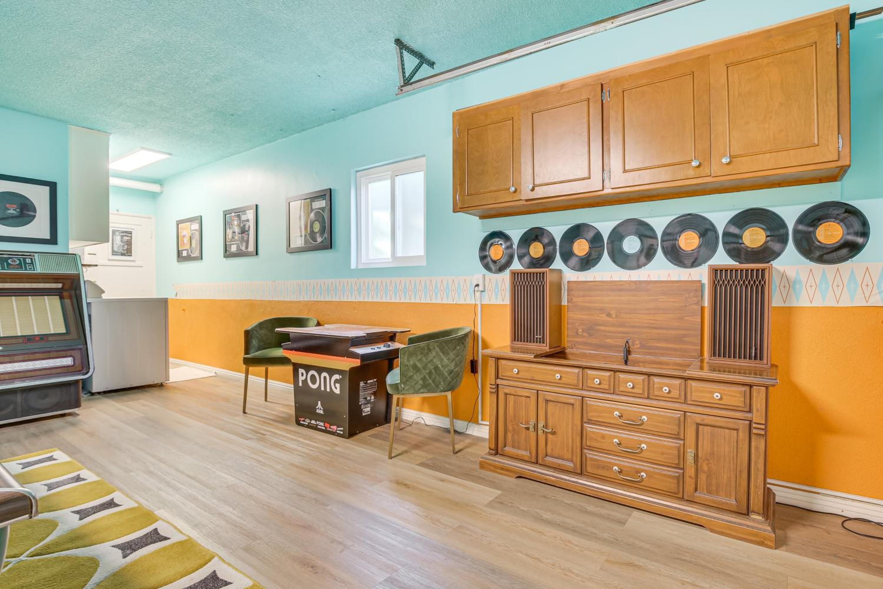 Stunning MCM Escape with Mtn Views in San Bernardino